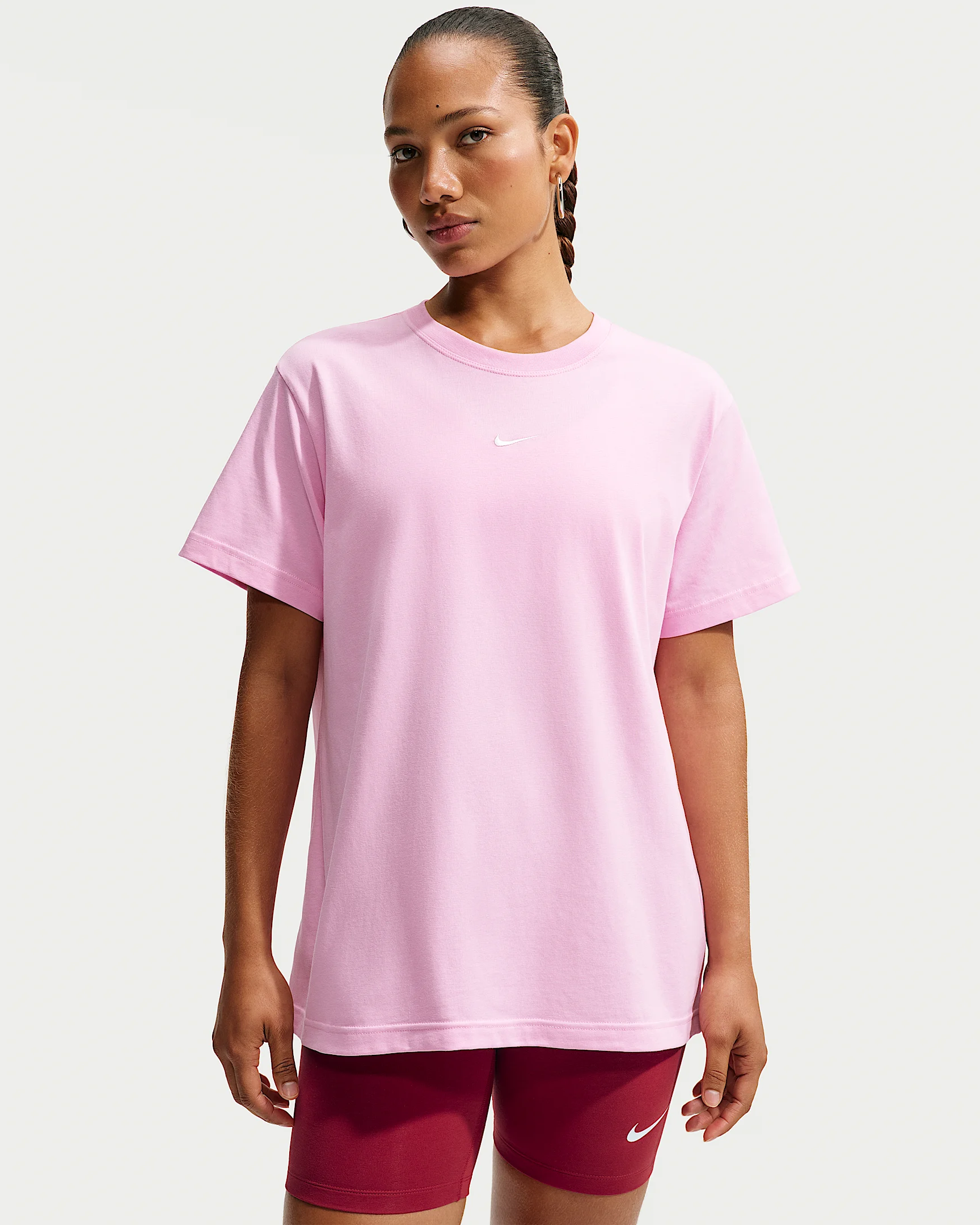 Nike Sportswear Classic Women's Oversized T-Shirt - 1
