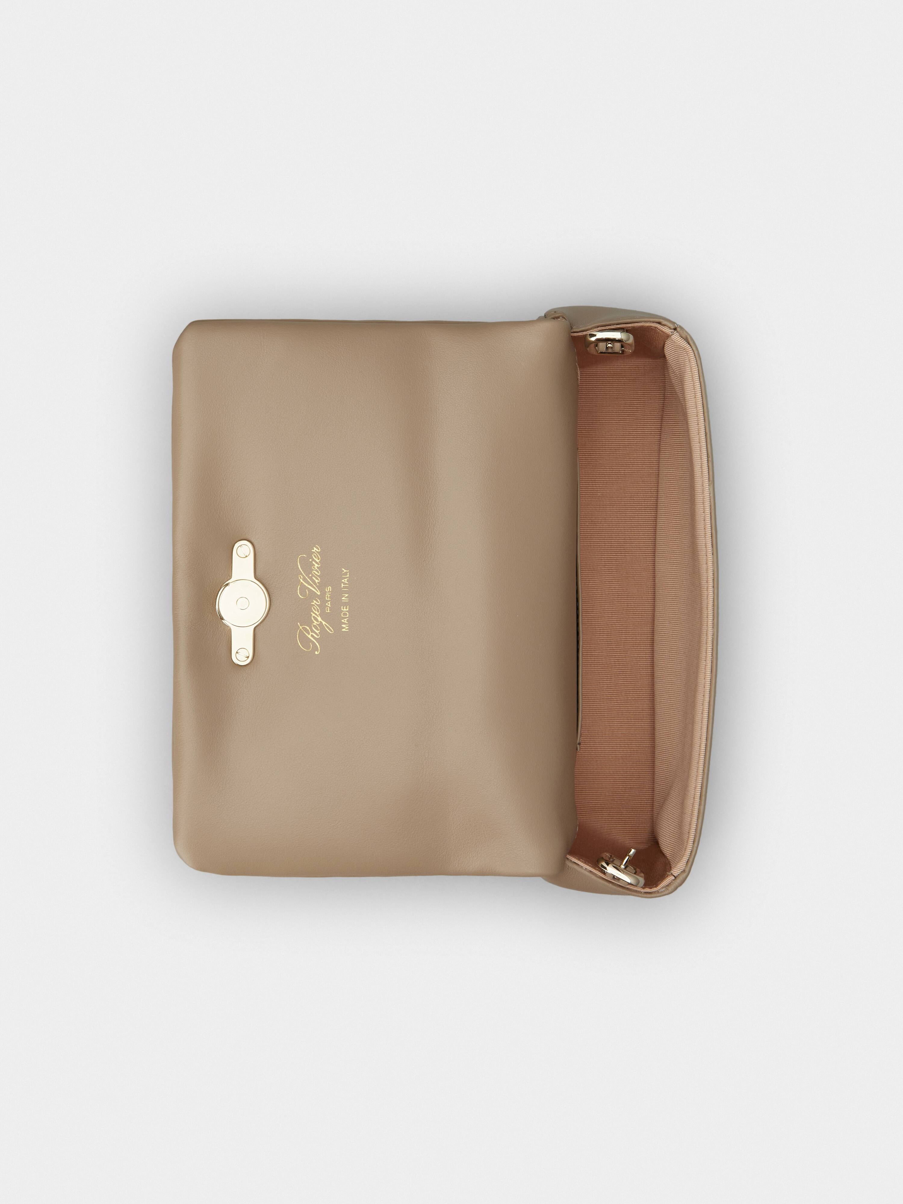 Viv' Choc Phone Holder in Leather - 4