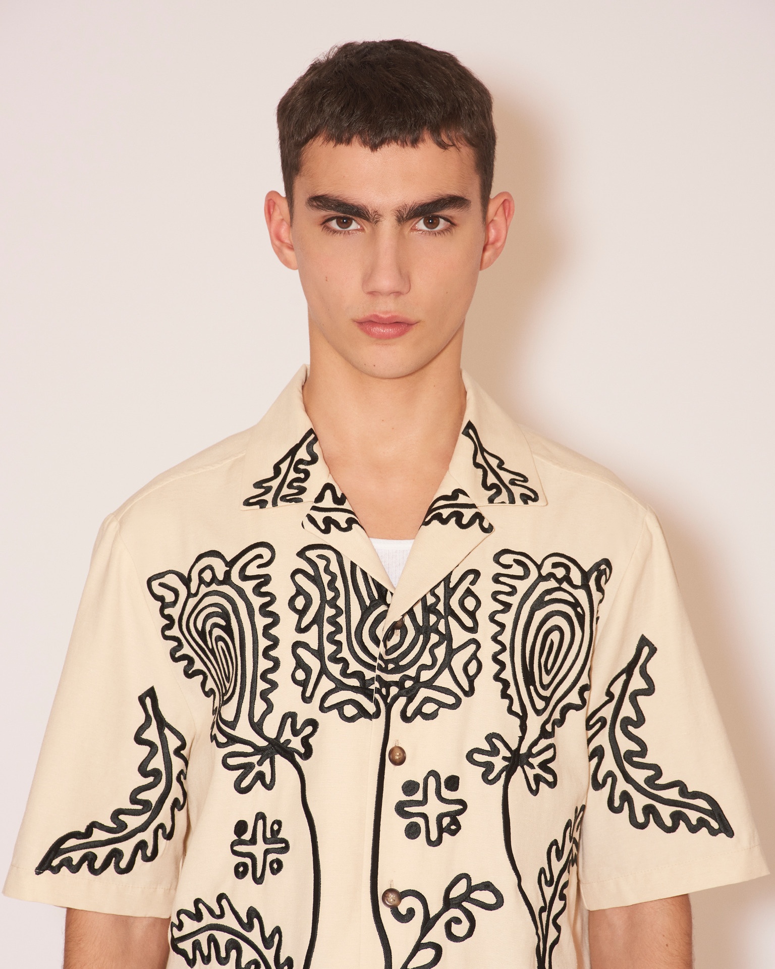 BODIL - Embroidered slub shirt - Creme - 5