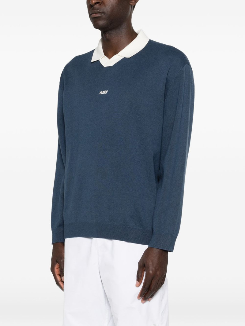 v-neck long-sleeved T-shirt 3