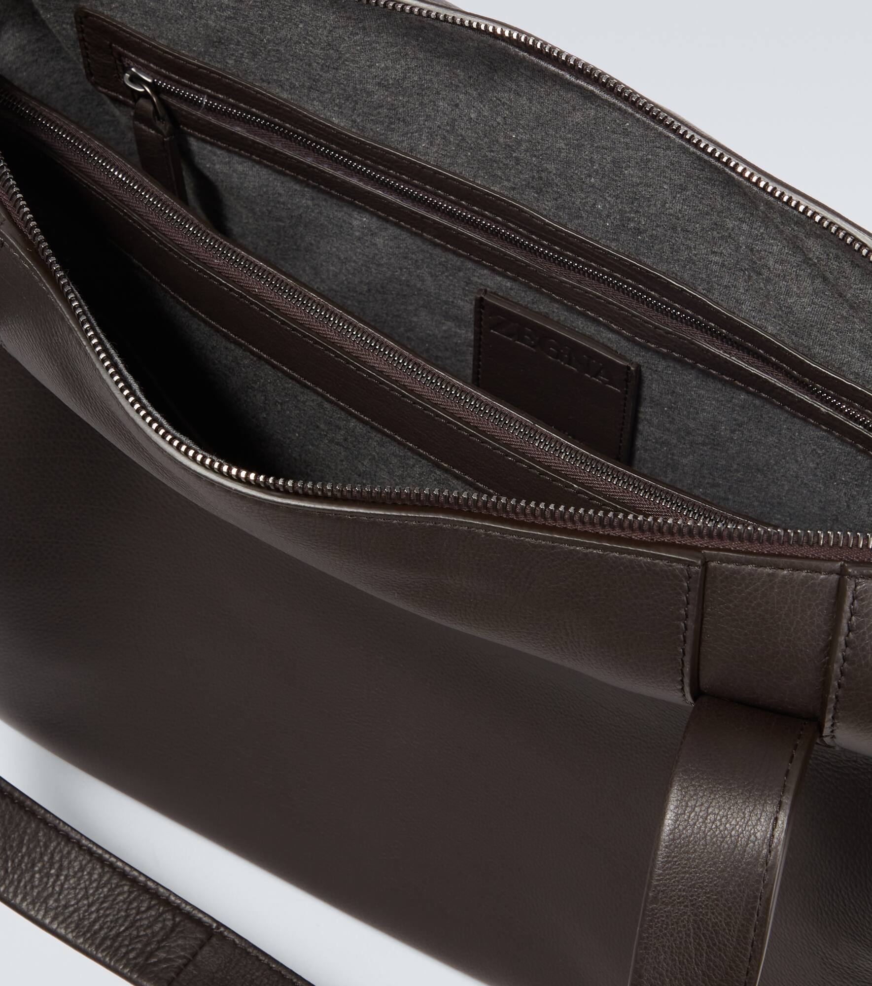 Leather briefcase - 4