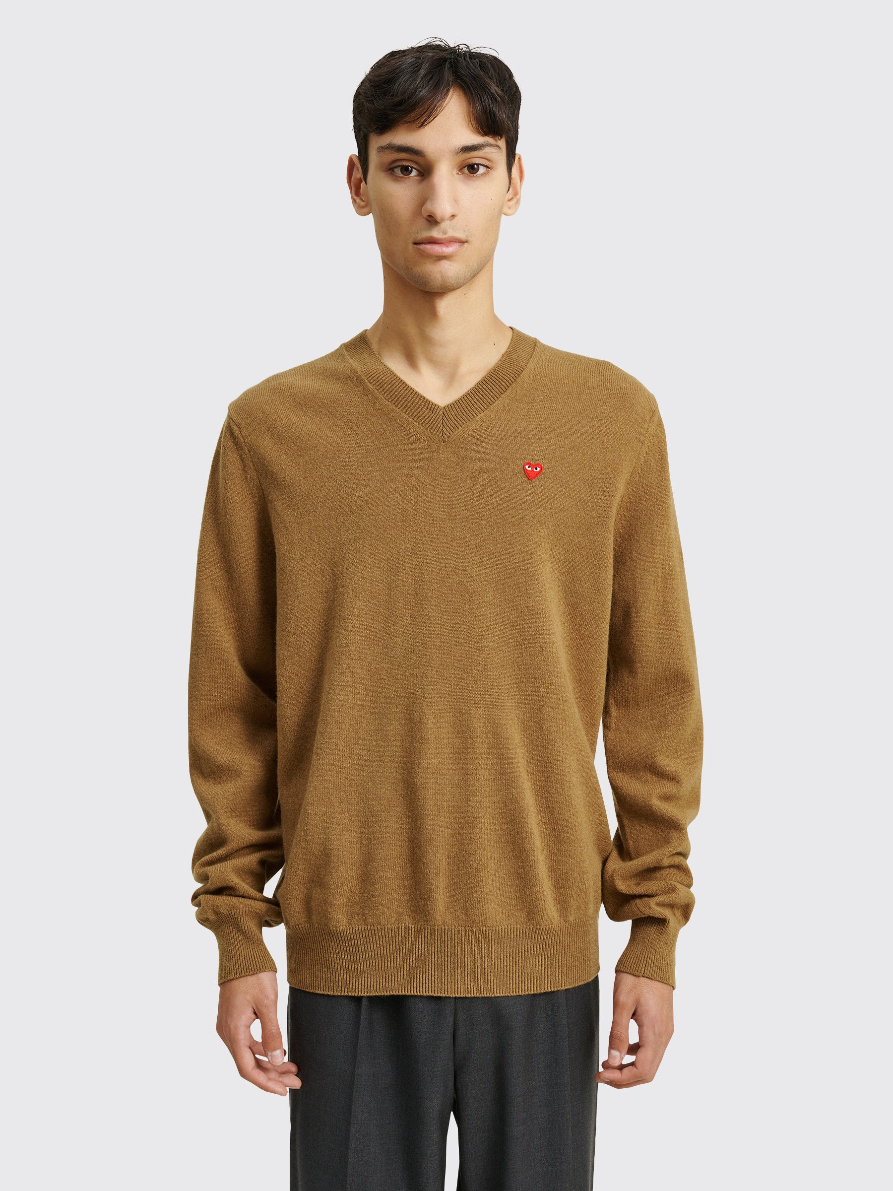COMME DES GARÇONS PLAY MINI HEART V-NECK KNIT SWEATER BROWN - 2