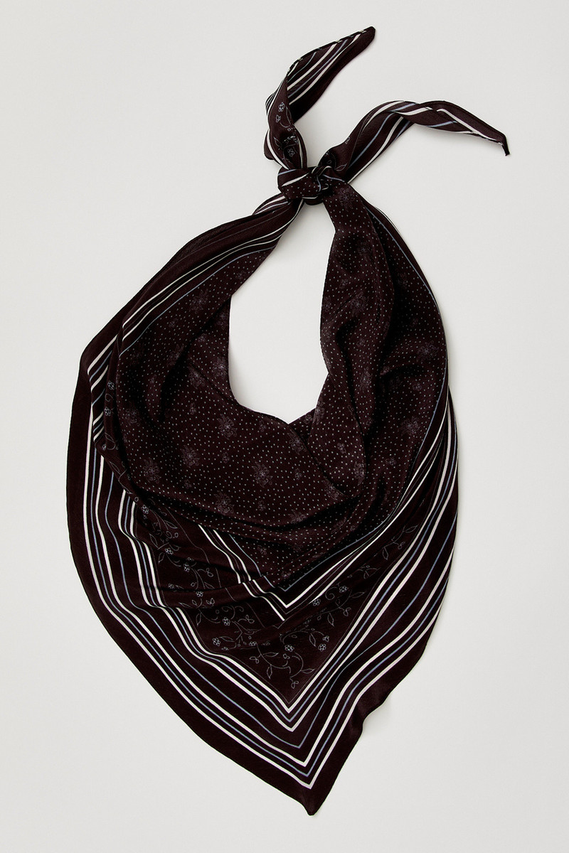 Essential Triangle Bandana 11