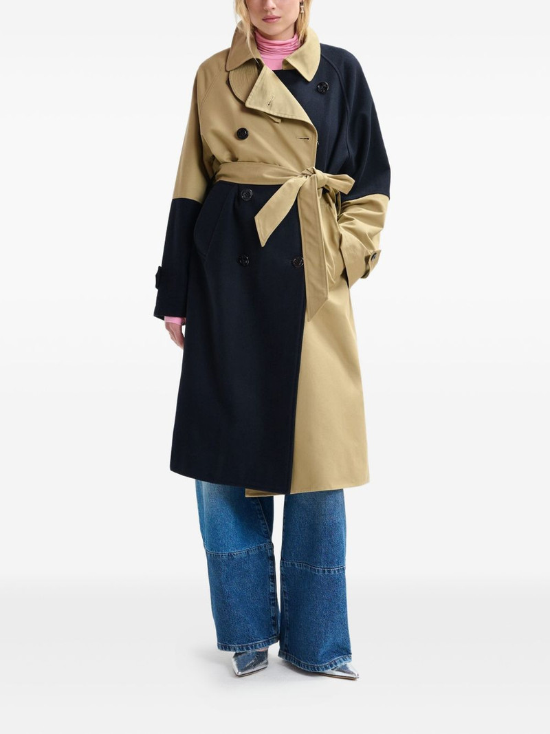 ESSENTIEL ANTWERP Just colour-block coat outlook