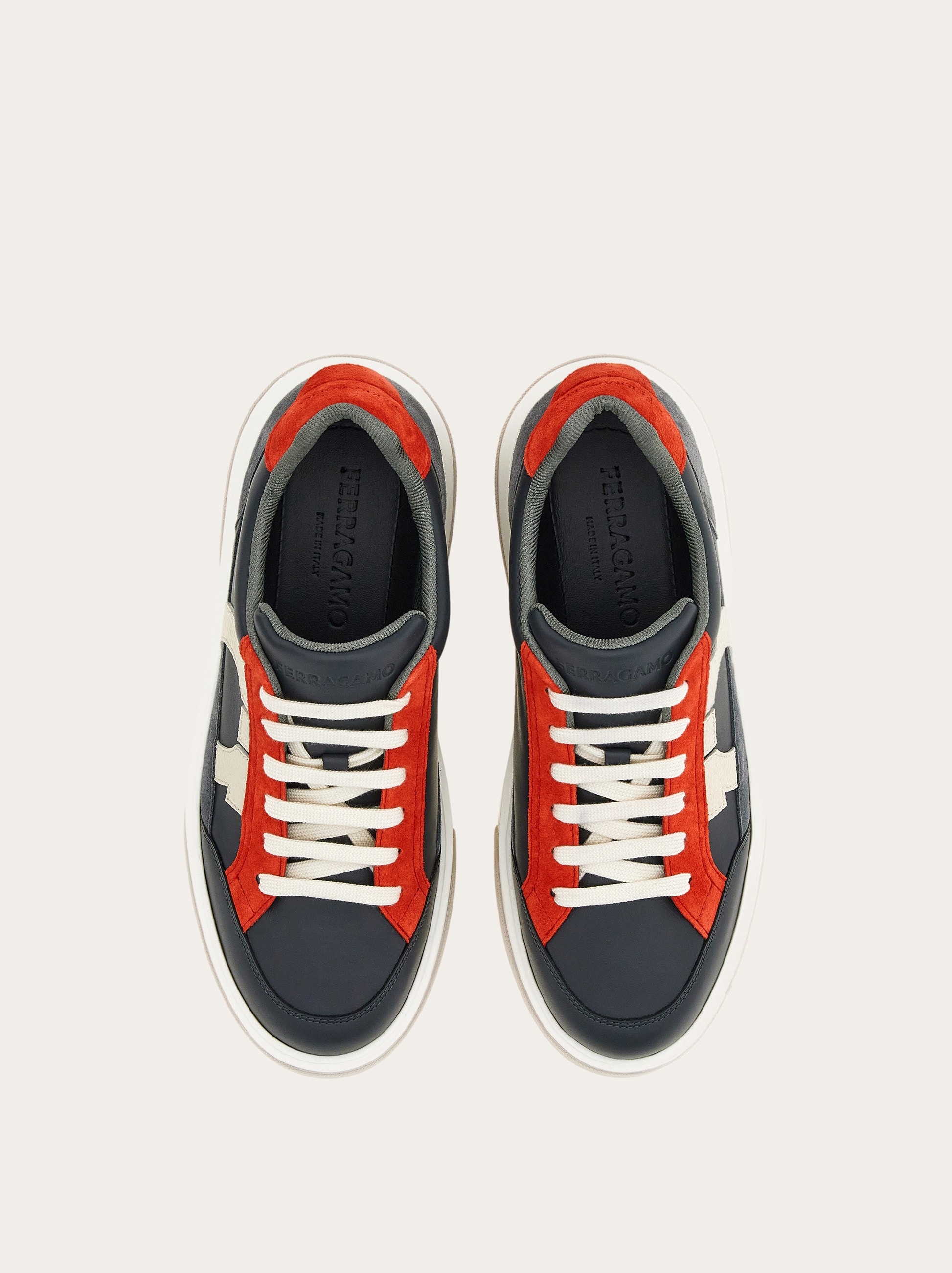 Low top sneaker with Gancini outline - 2