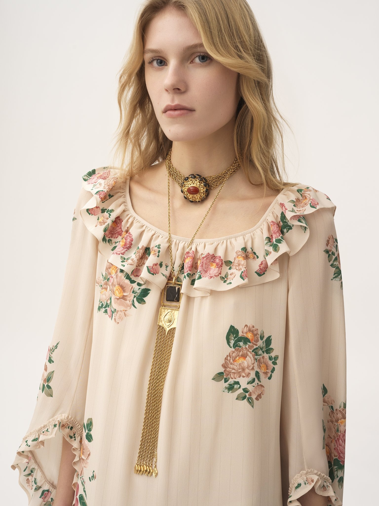 SQUARE-NECK RUFFLED LONG DRESS IN CRÊPE DE CHINE - 4