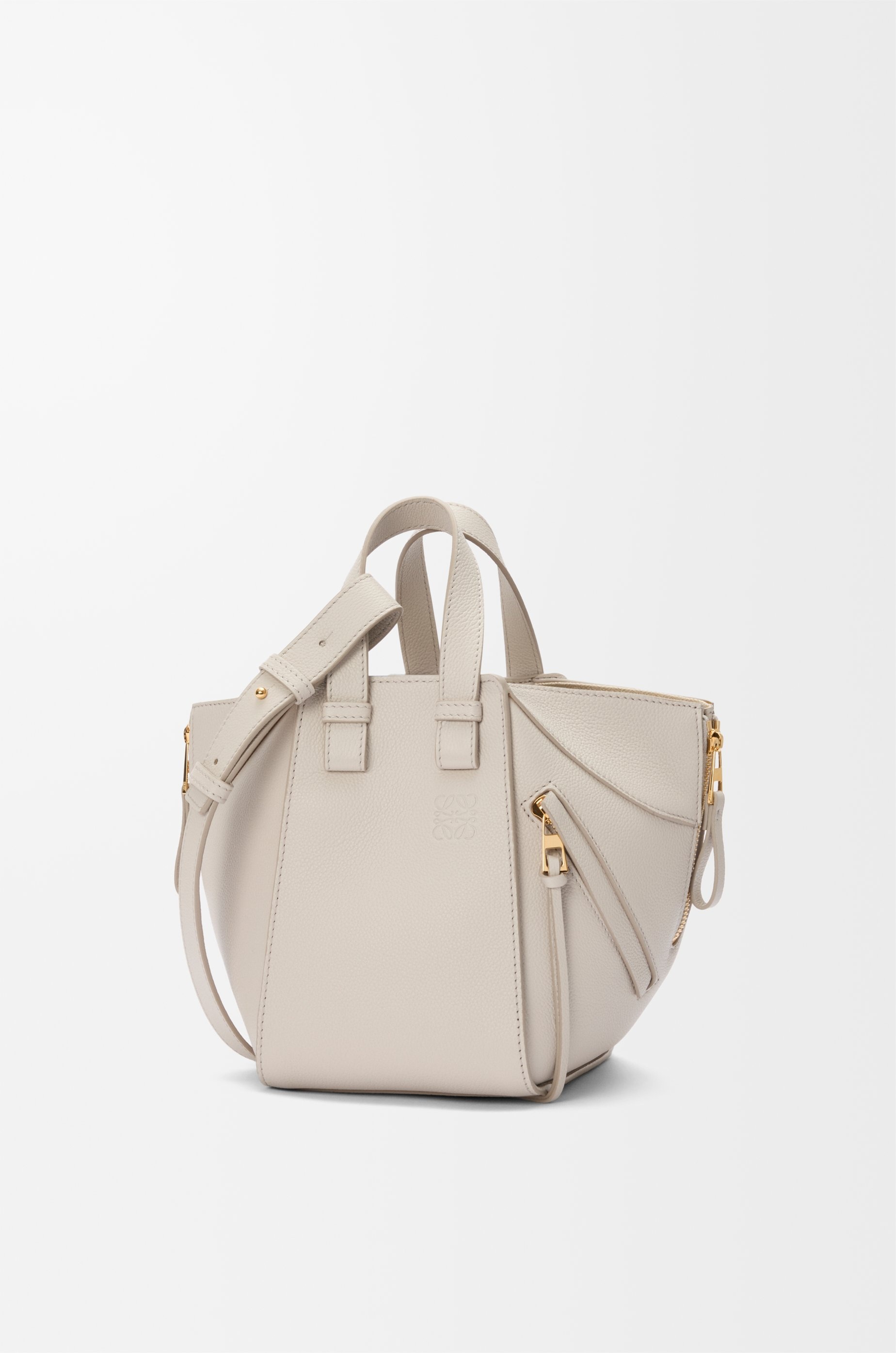 Compact Hammock bag in soft grained calfskin - 4