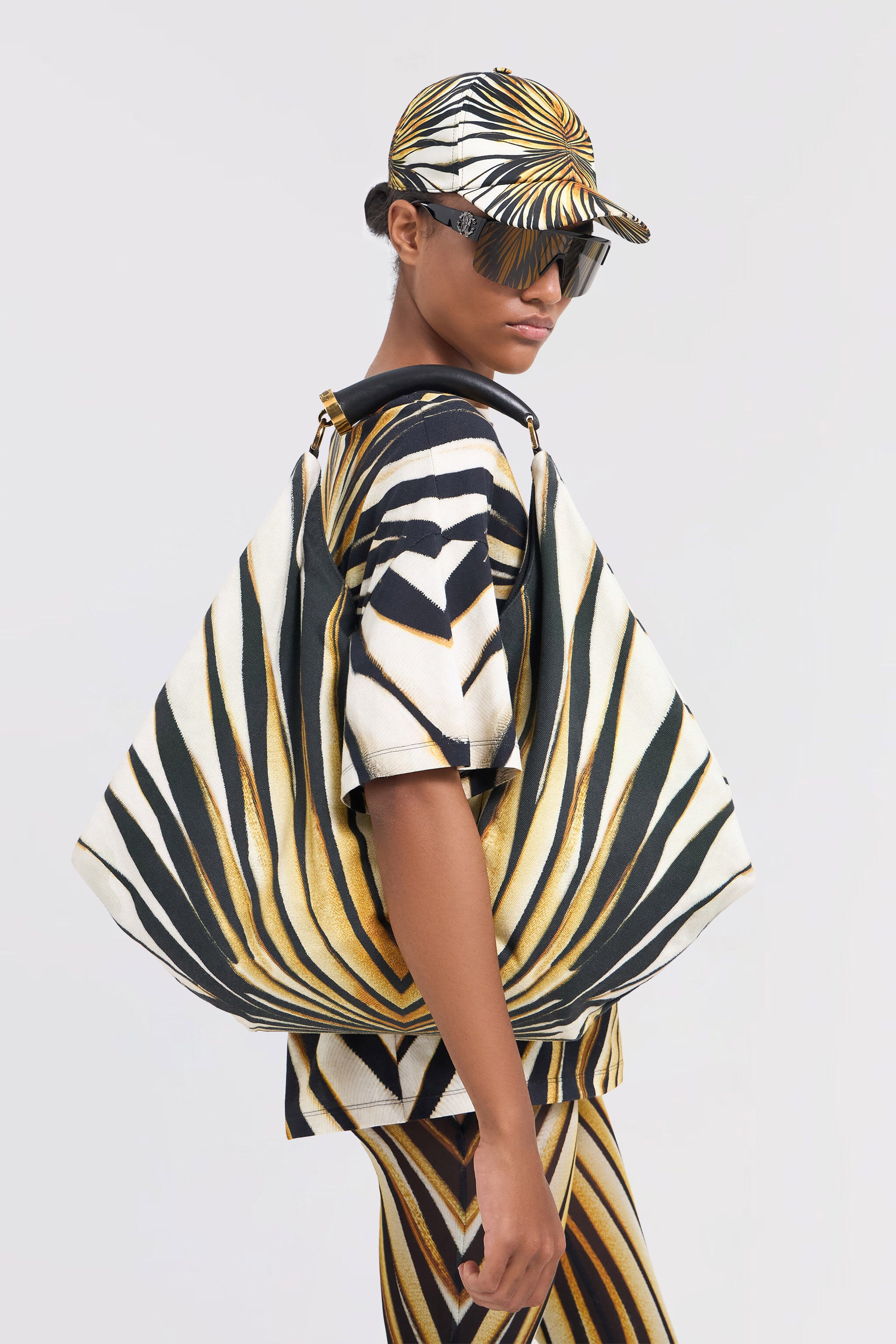 Ray Of Gold Print Shoulder Bag - 2