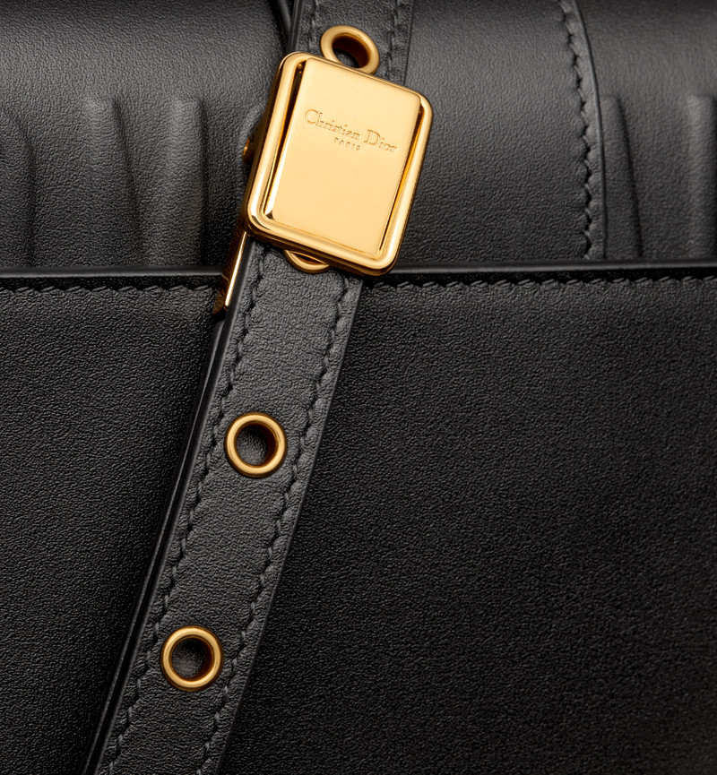 30 Montaigne East-West Bag with Chain 6
