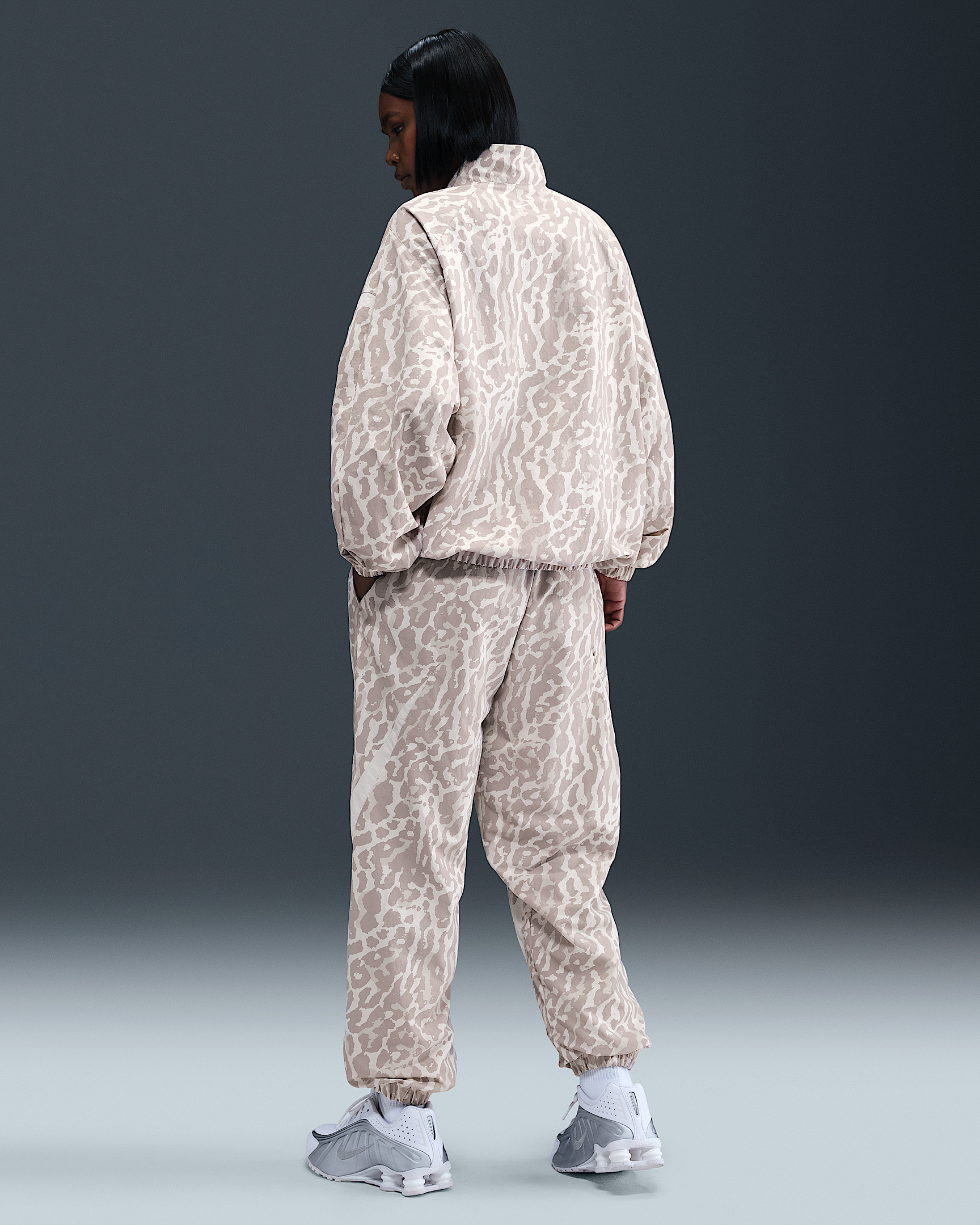 Nike Sportswear Women's Woven Printed Pants - 4
