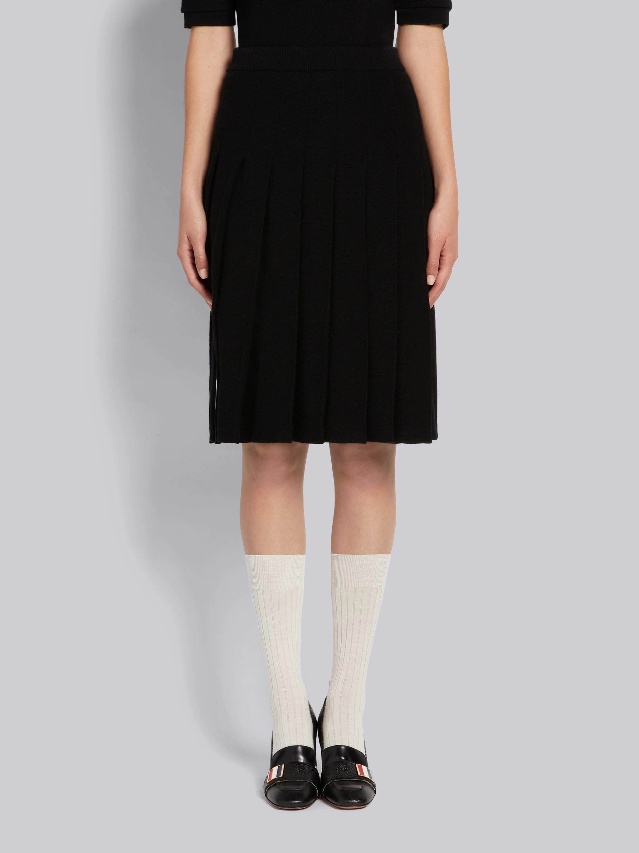 Black Cashmere Pique Below-the-Knee Pleated Skirt - 1