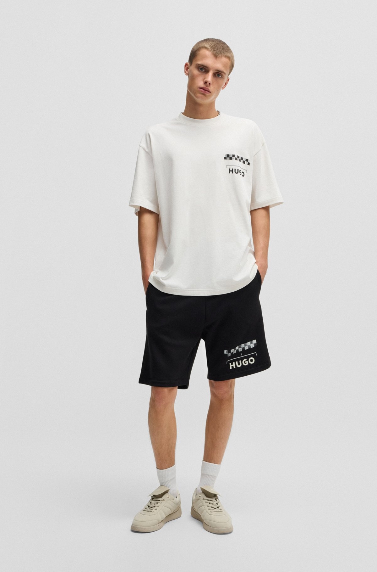 COTTON-JERSEY T-SHIRT WITH RACING PRINTS - 4