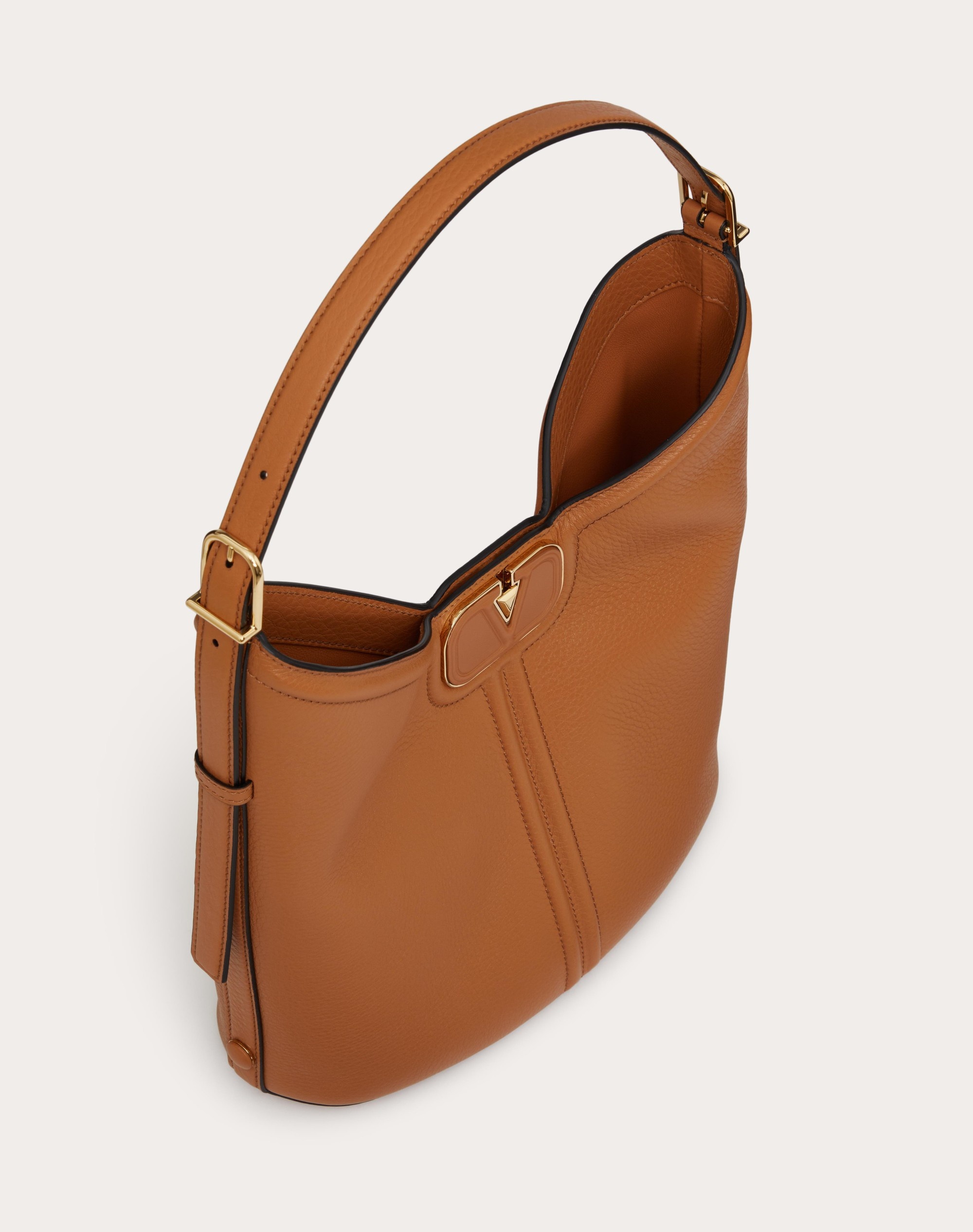 VLOGO LEATHER HOBO BAG IN GRAINY CALFSKIN - 6