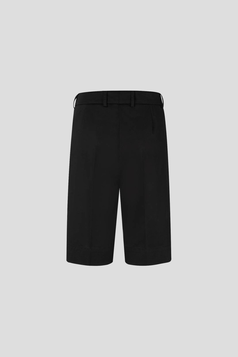 LARA BERMUDAS IN BLACK 6