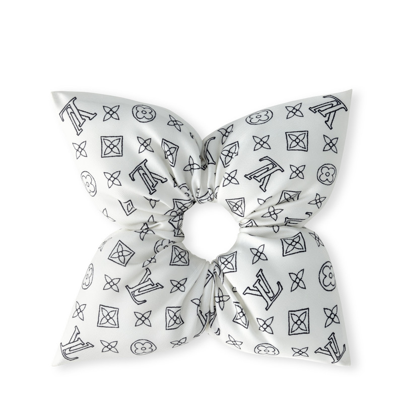 Fleur Pique Scrunchy 3