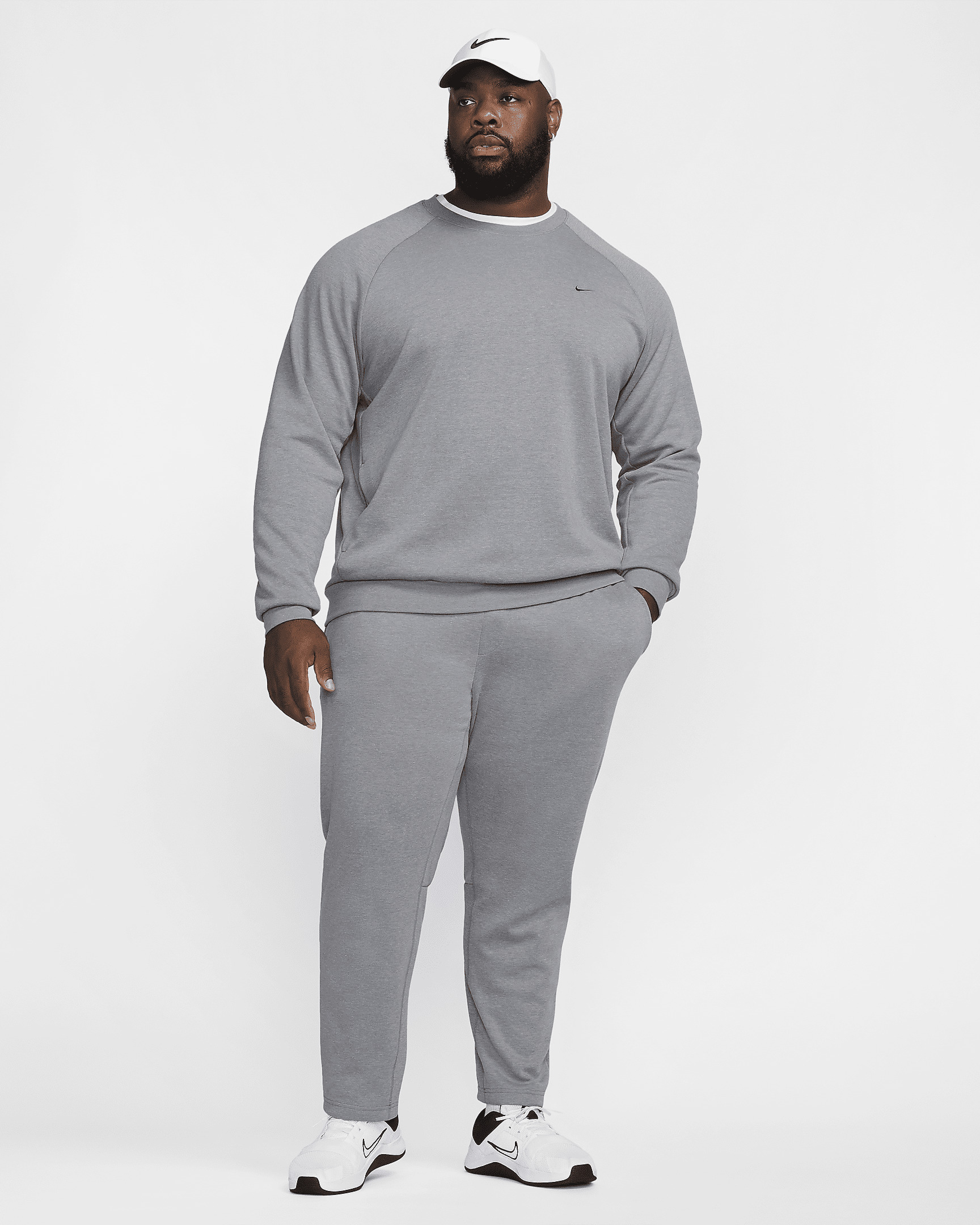Nike Primary Men's Dri-FIT UV Versatile Crew - 17