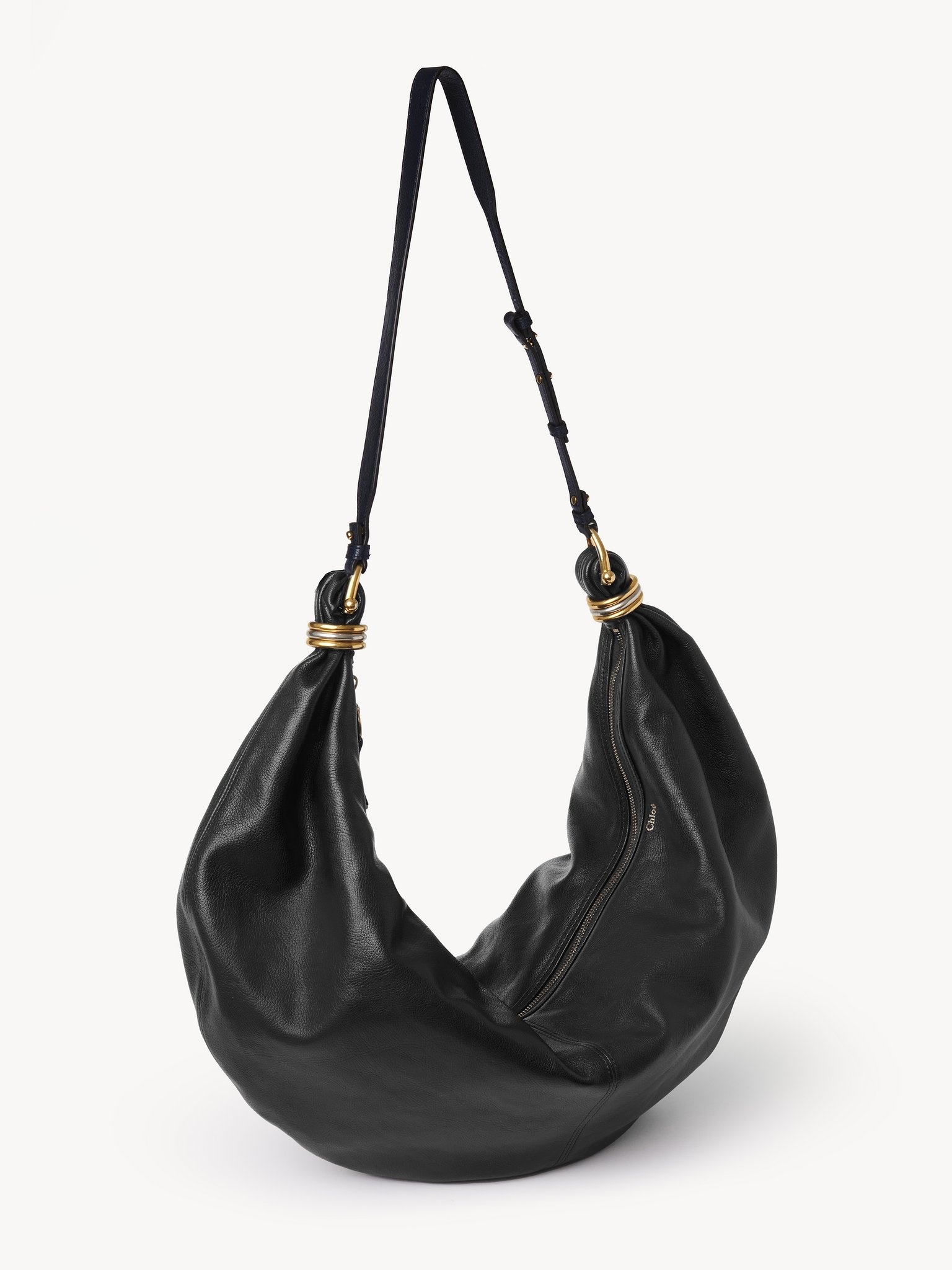 LARGE BRACELET HOBO BAG IN GRAINED LEATHER - 3