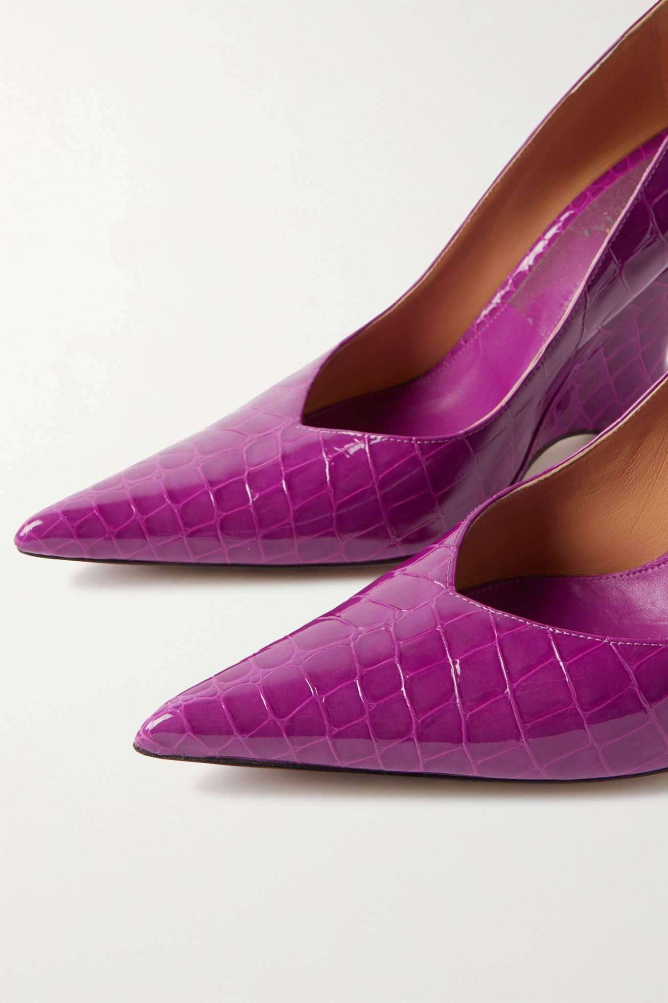 Gloss croc-effect leather pumps - 4