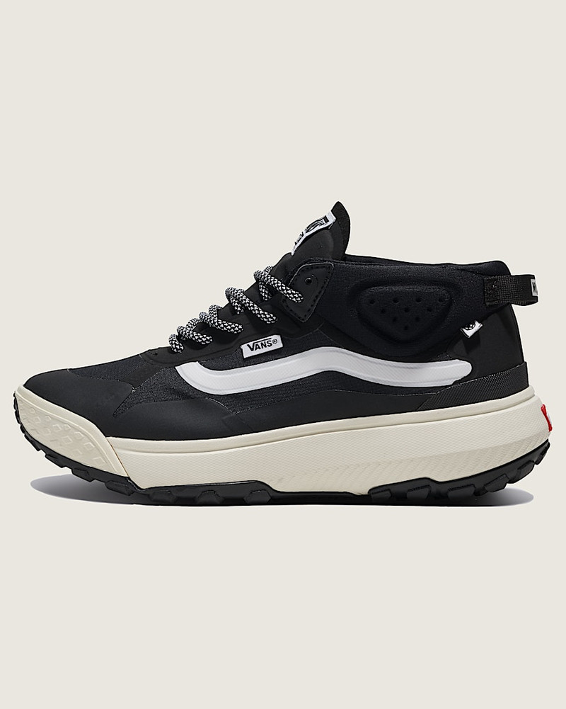 Crosspath Mid Shoe 1