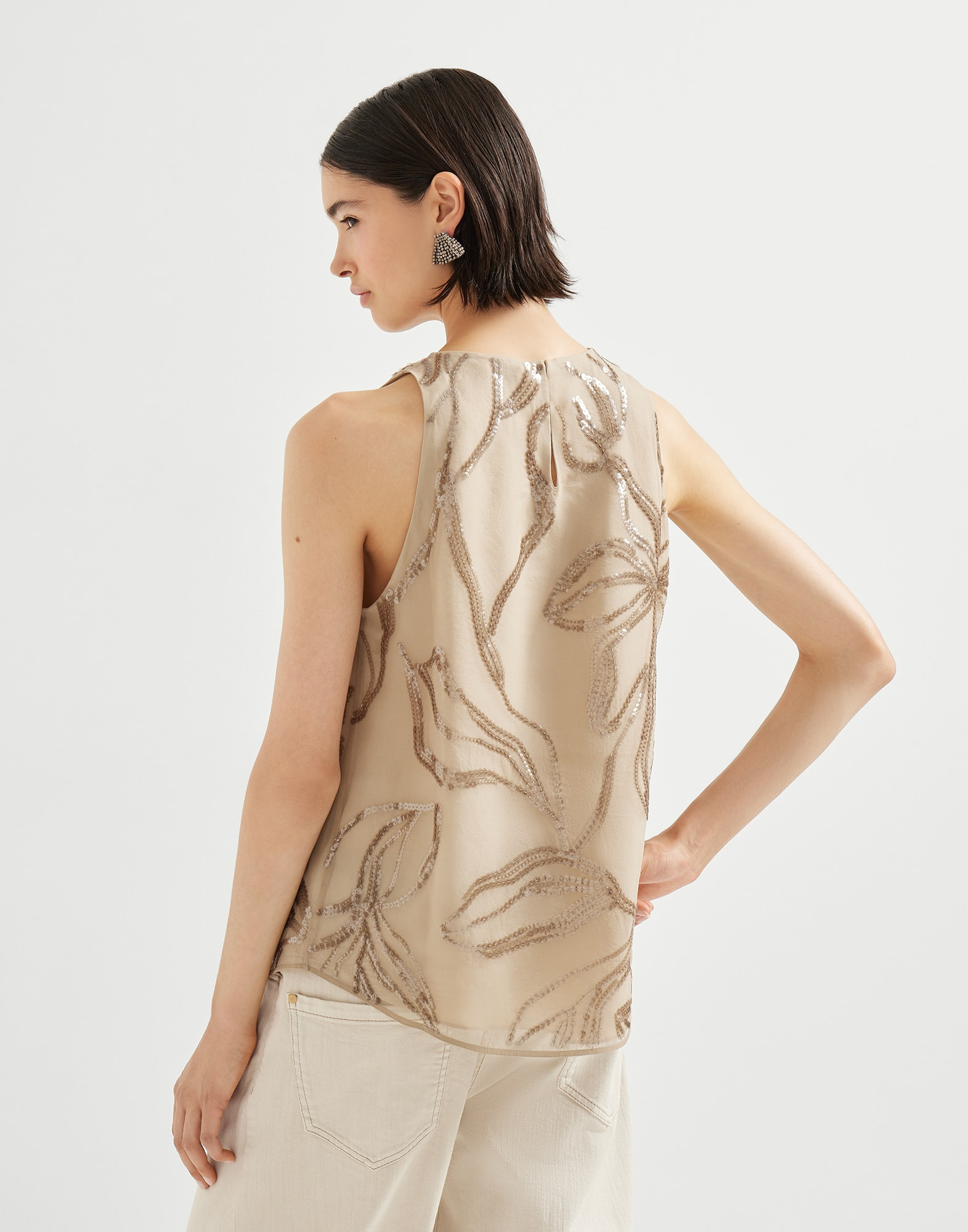 Crispy silk top with dazzling floral embroidery - 2