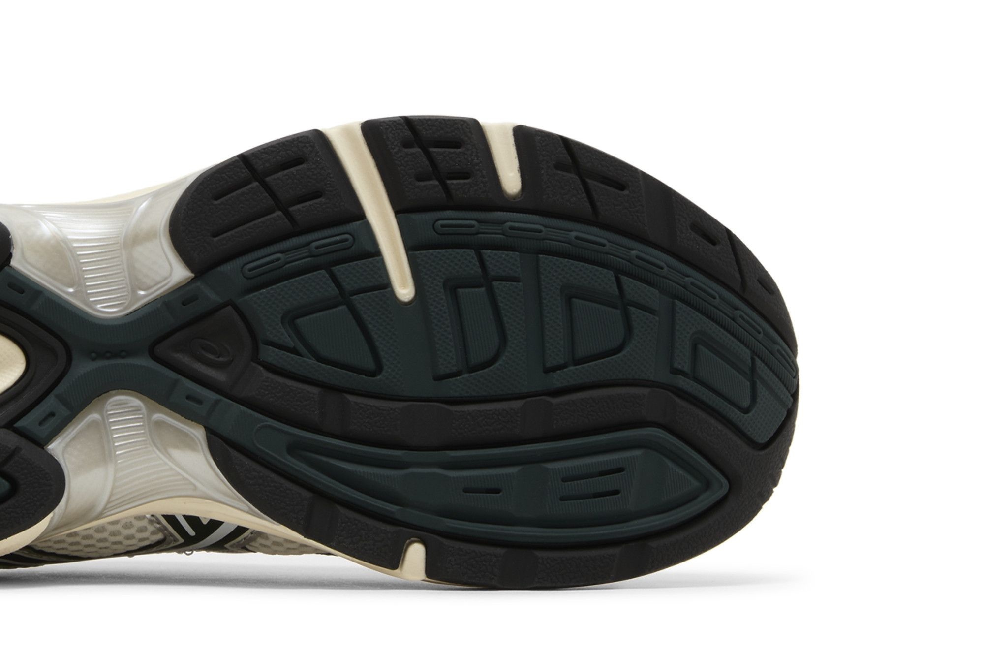 Kith x Gel 1130 'Cream Scarab' 2024 - 5