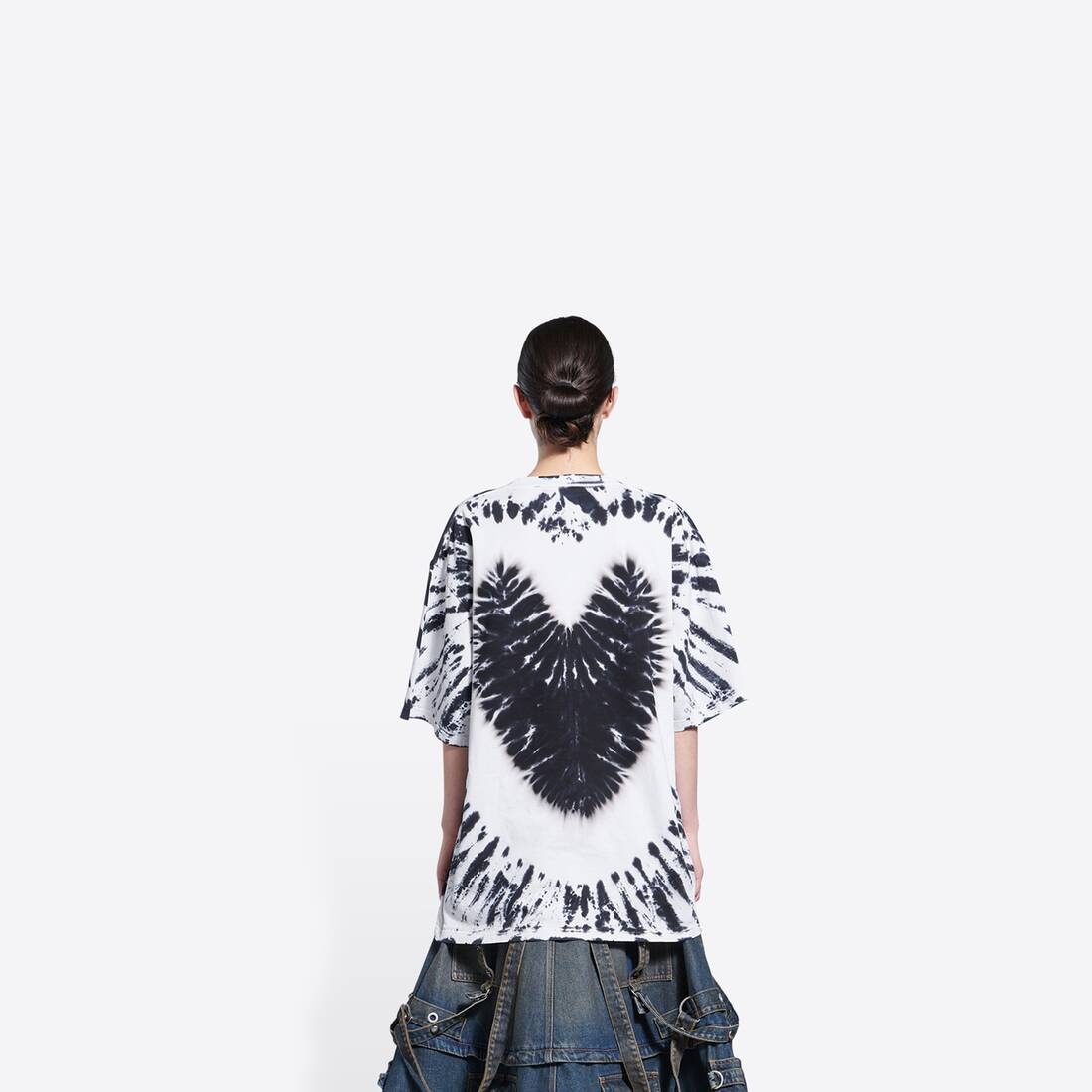 Valentine's Day 22 Tie-dye Rib Triangle T-shirt Oversized in Black - 5