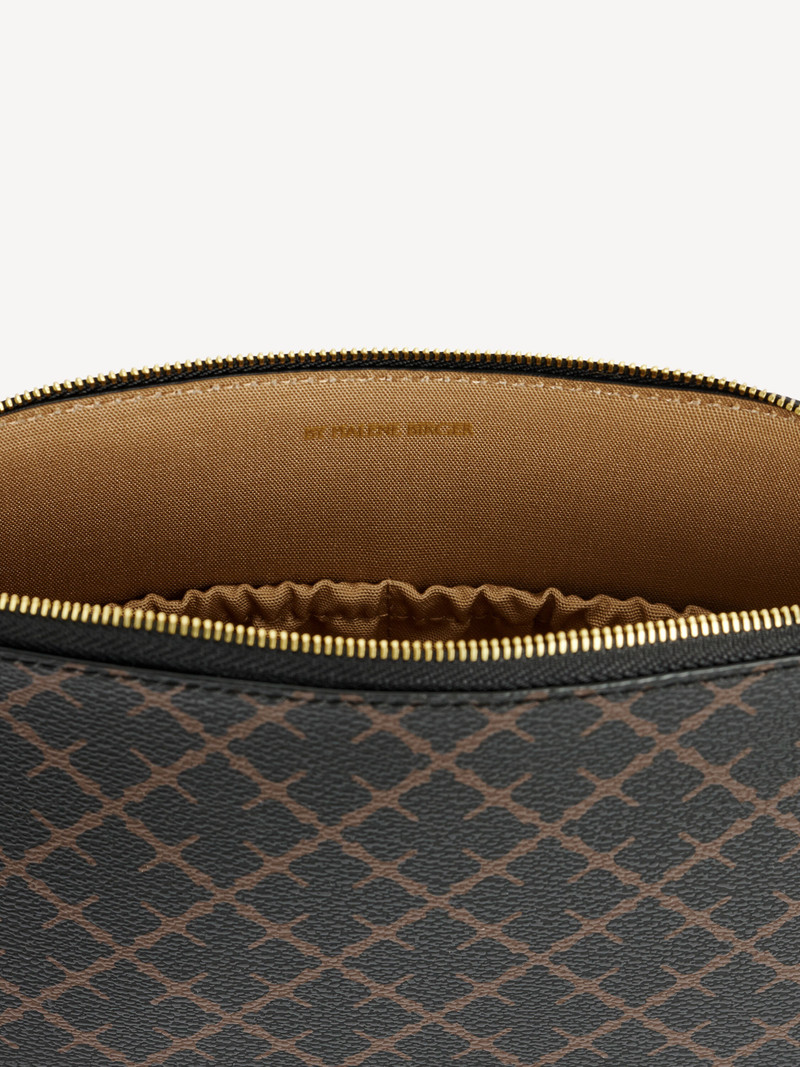 BY MALENE BIRGER Bae medium cosmetics case outlook