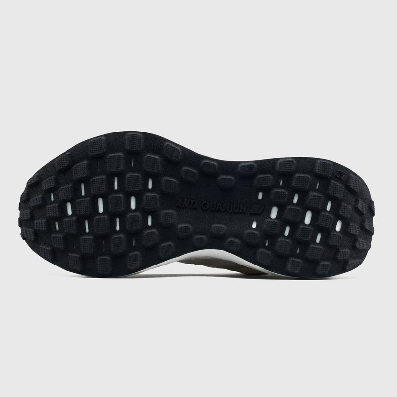 ANTA Women's ANTA Wind Wander outlook