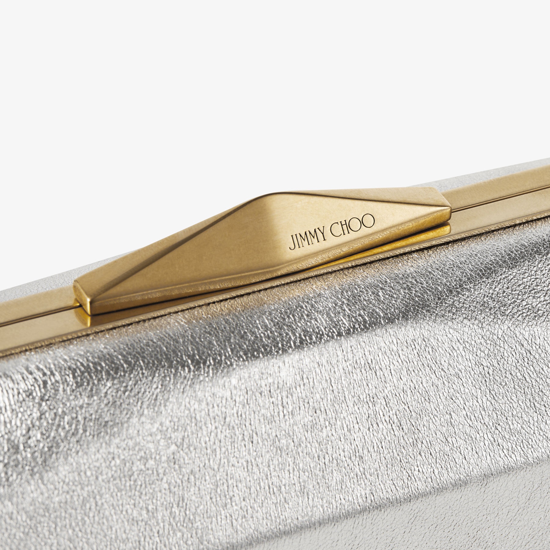 Diamond Box Clutch
Silver Metallic Nappa Leather Box Clutch Bag - 6