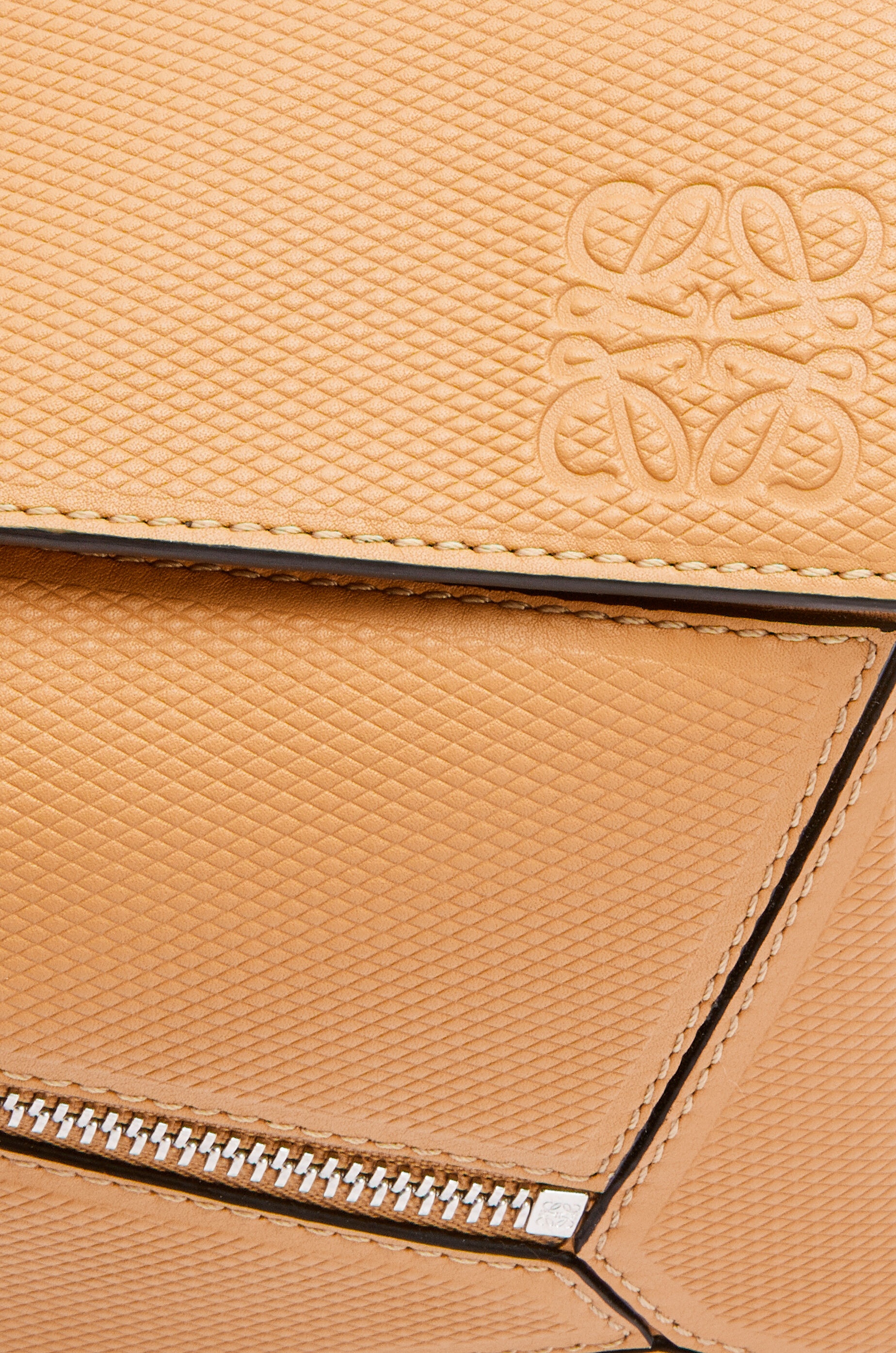 Small Puzzle bumbag in diamond calfskin - 8