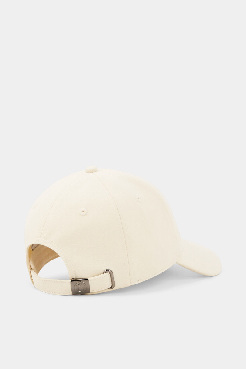 Maxi Cap in Cream 4