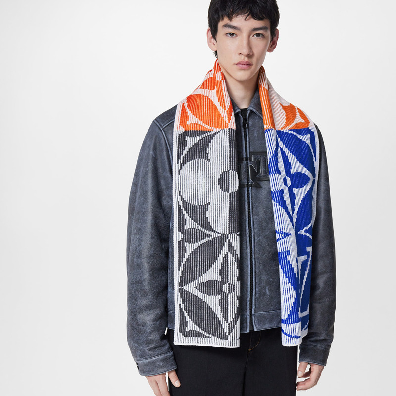 Louis Vuitton Rib Flower Scarf outlook