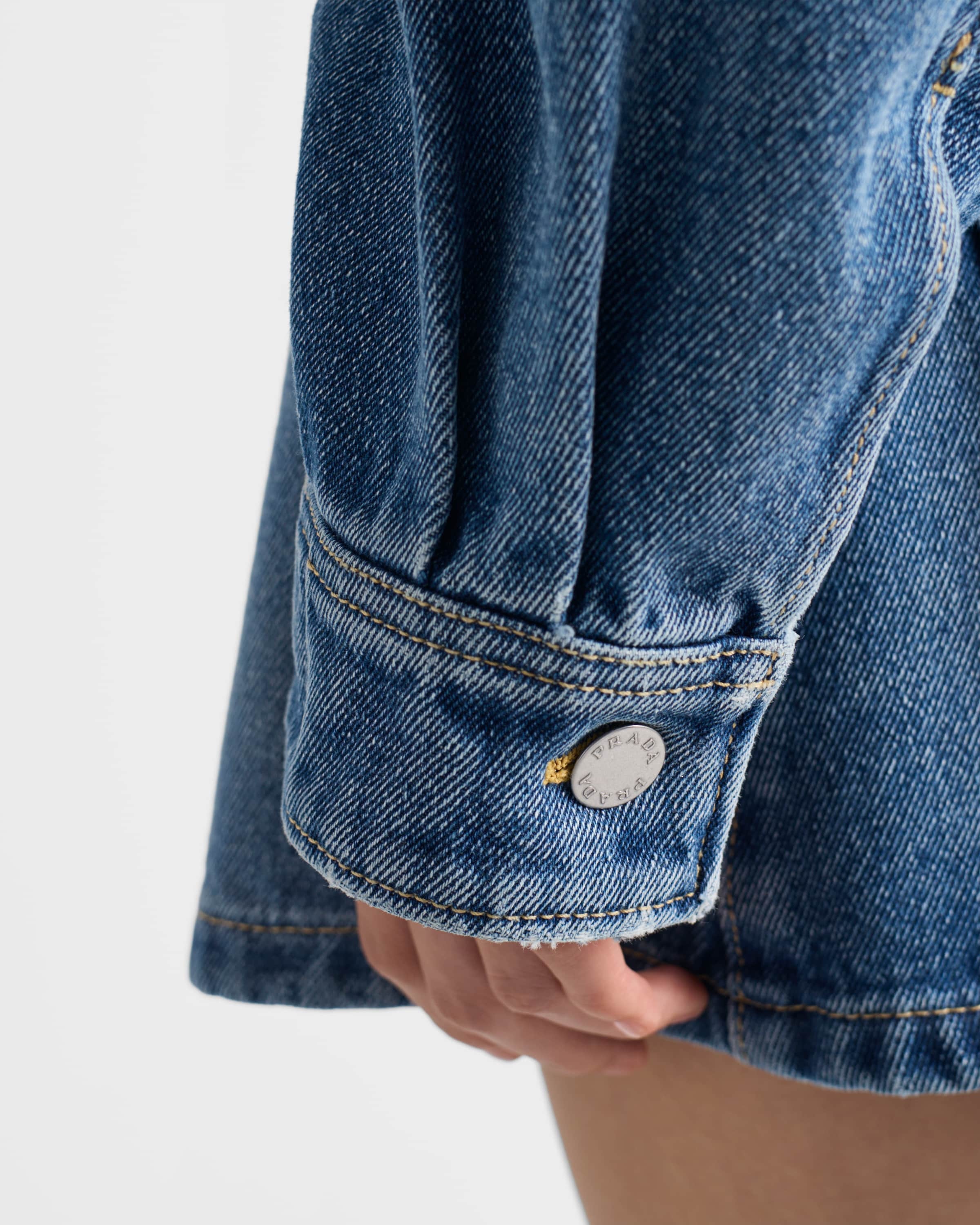 Cropped denim jacket - 6