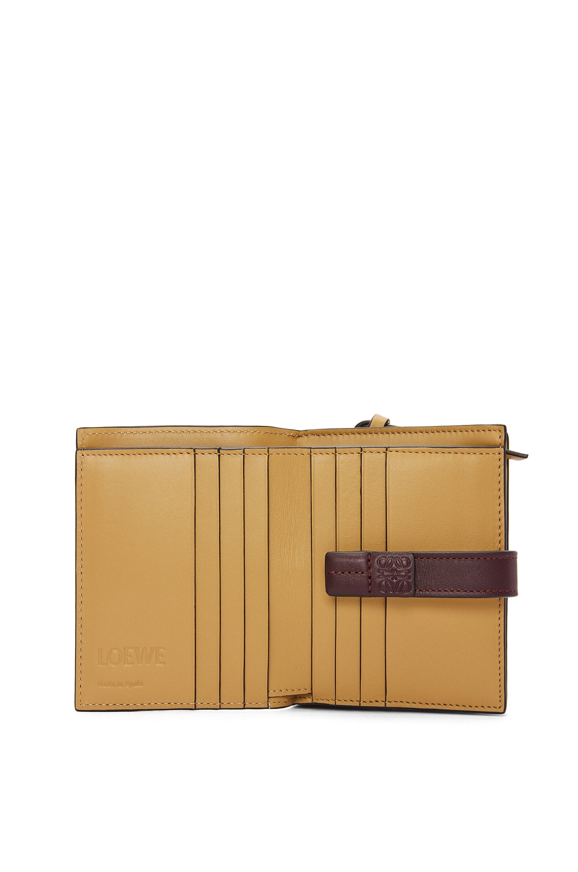 Compact zip wallet in soft grained calfskin - 2