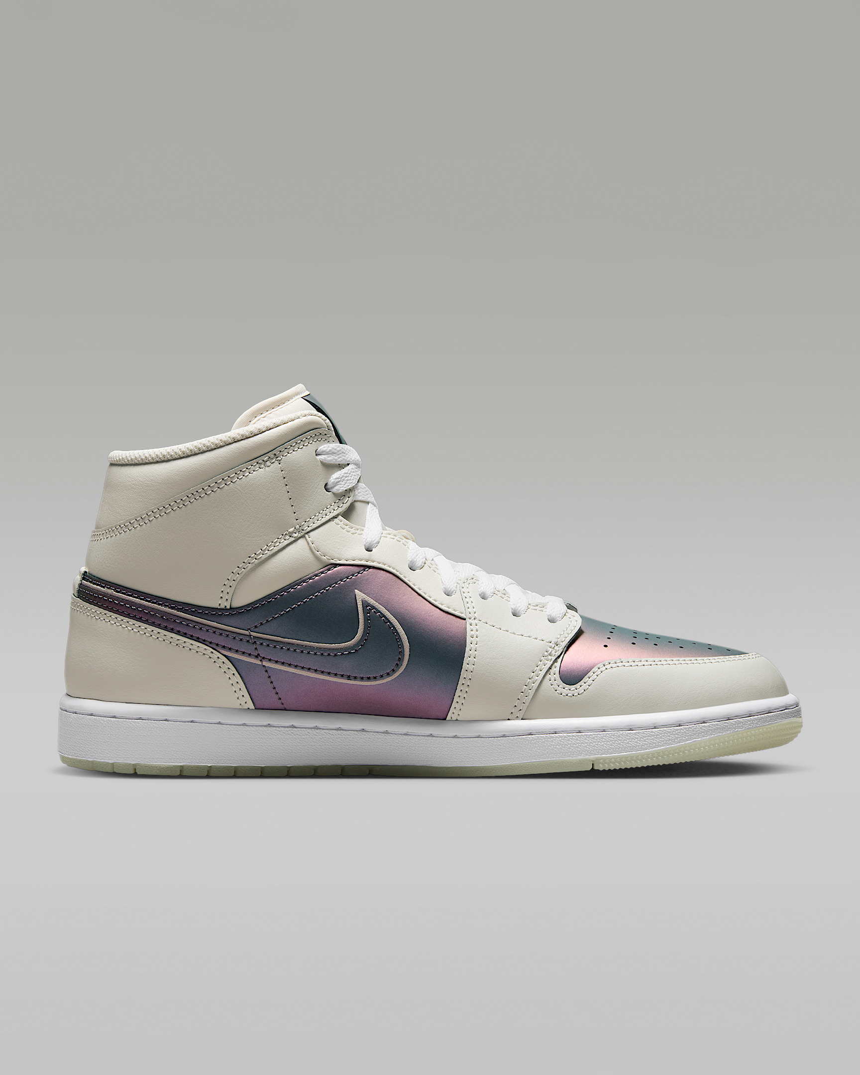 Air Jordan 1 Mid SE Shoes - 3