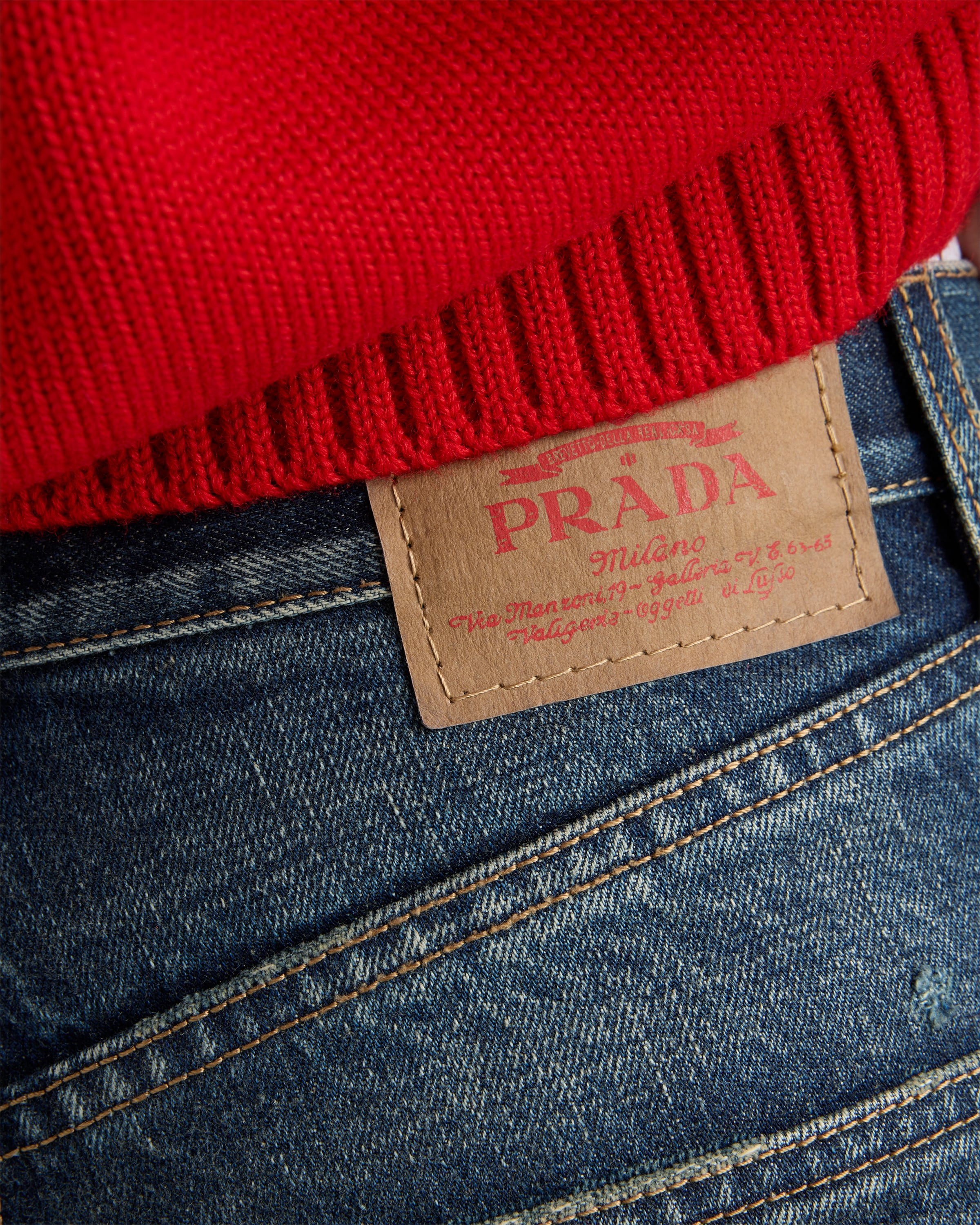 Five-pocket washed denim jeans - 3