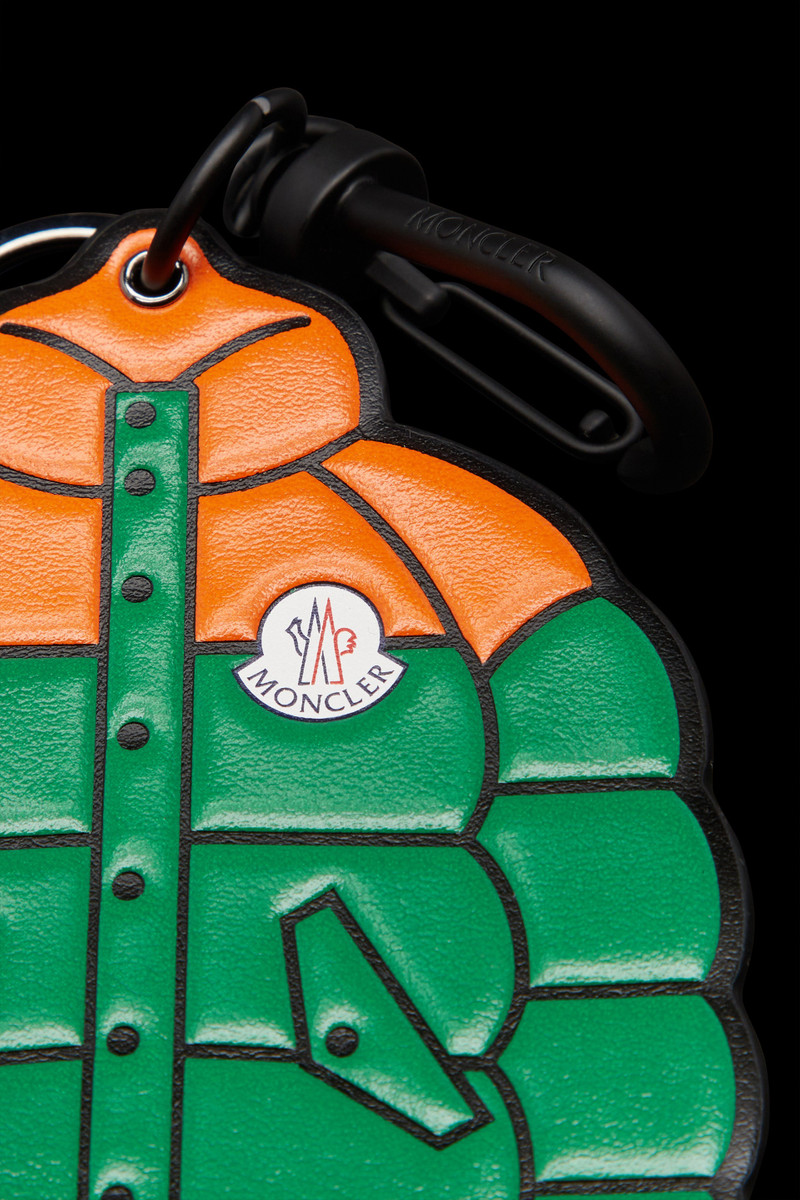 Jacket-Shaped Key Ring 3