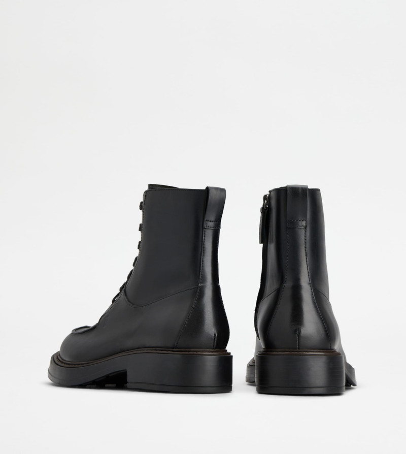 Tod's ANKLE BOOTS IN LEATHER - BLACK outlook
