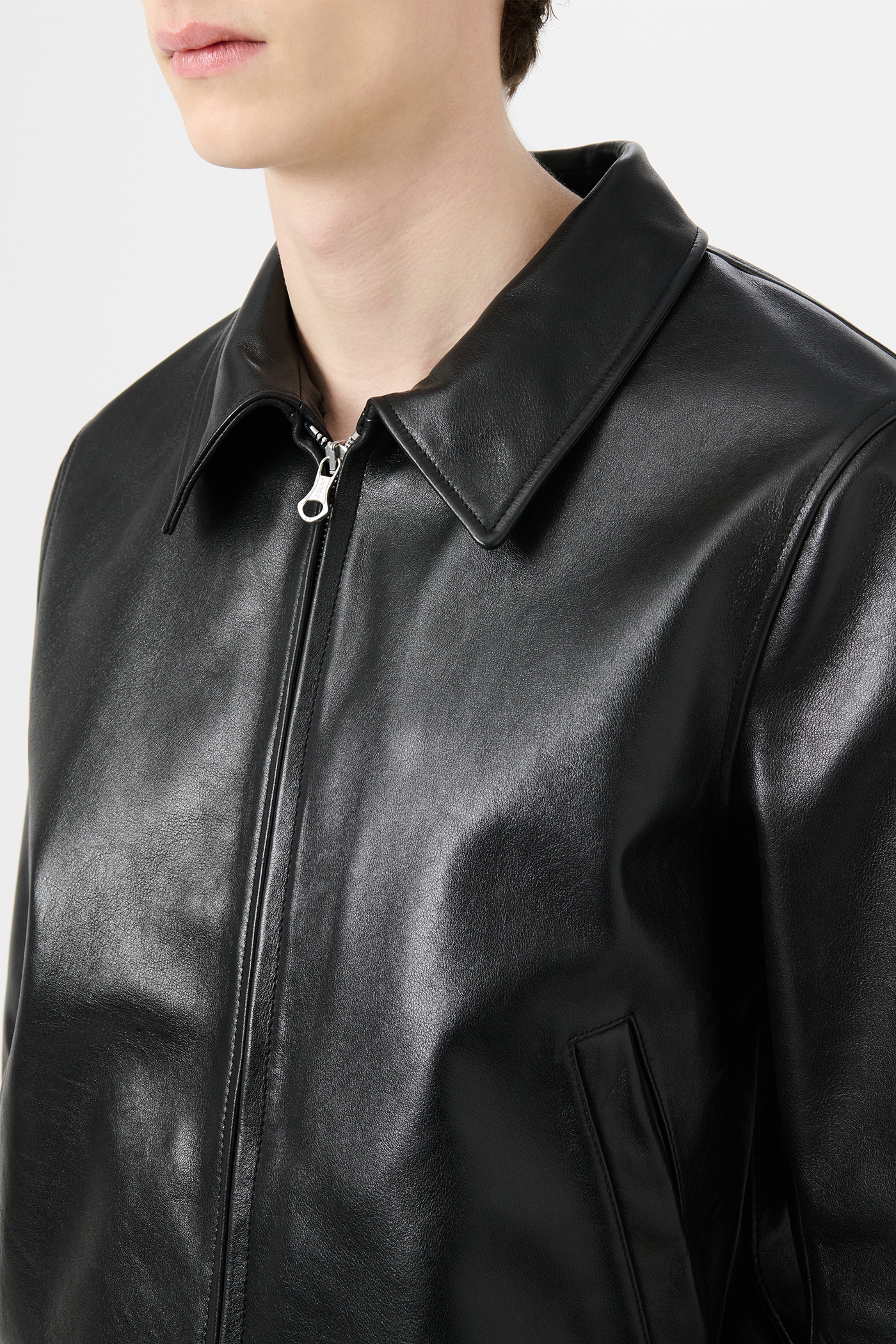 Pharos Bomber Malleable Black Bull Hide - 5