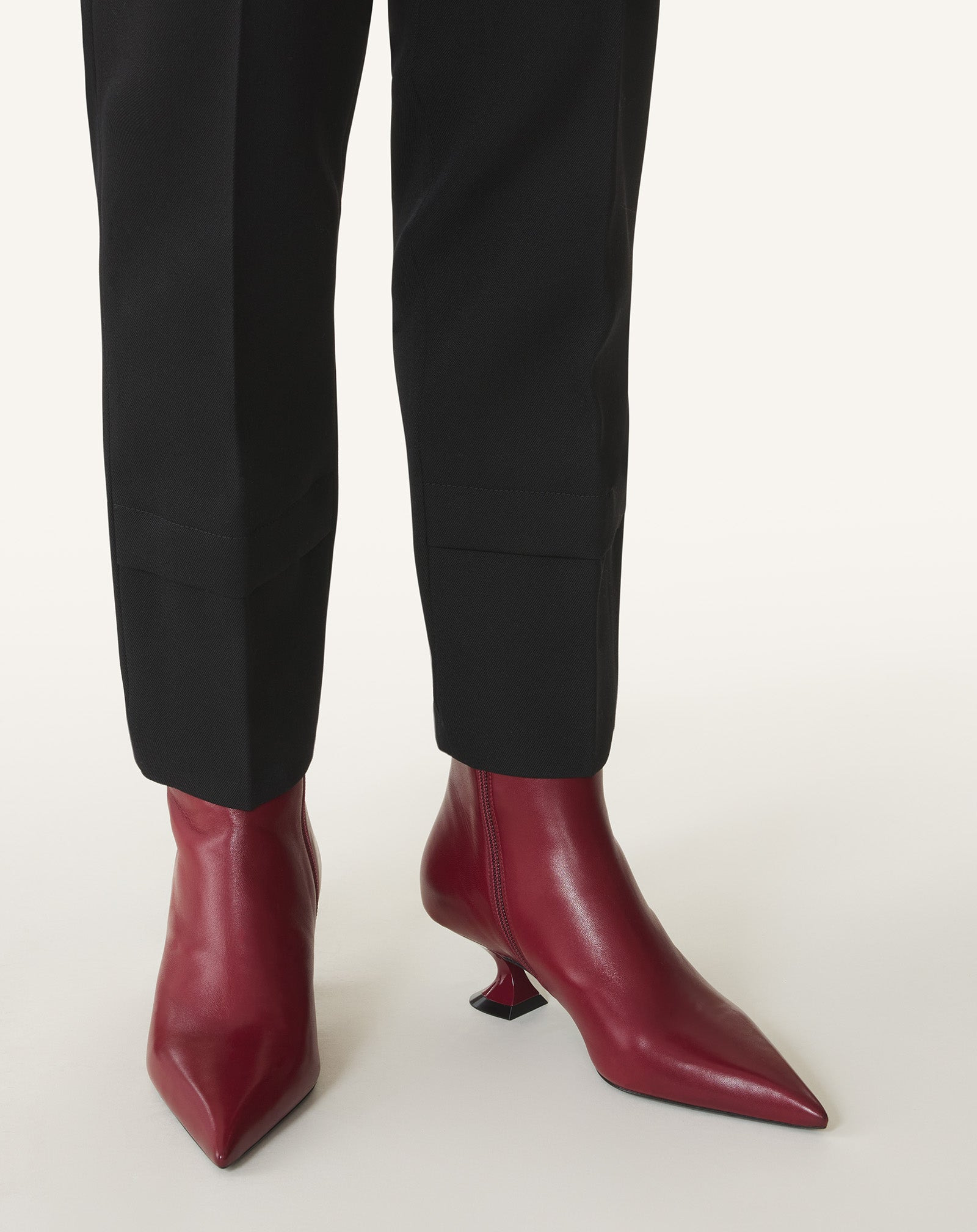 MIDNIGHT STEP LEATHER ANKLE BOOT - 6