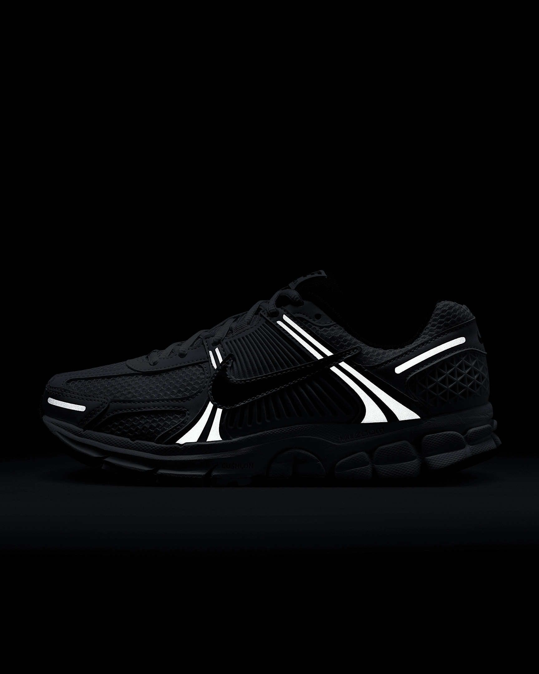 Nike Zoom Vomero 5 Women's Shoes - 11