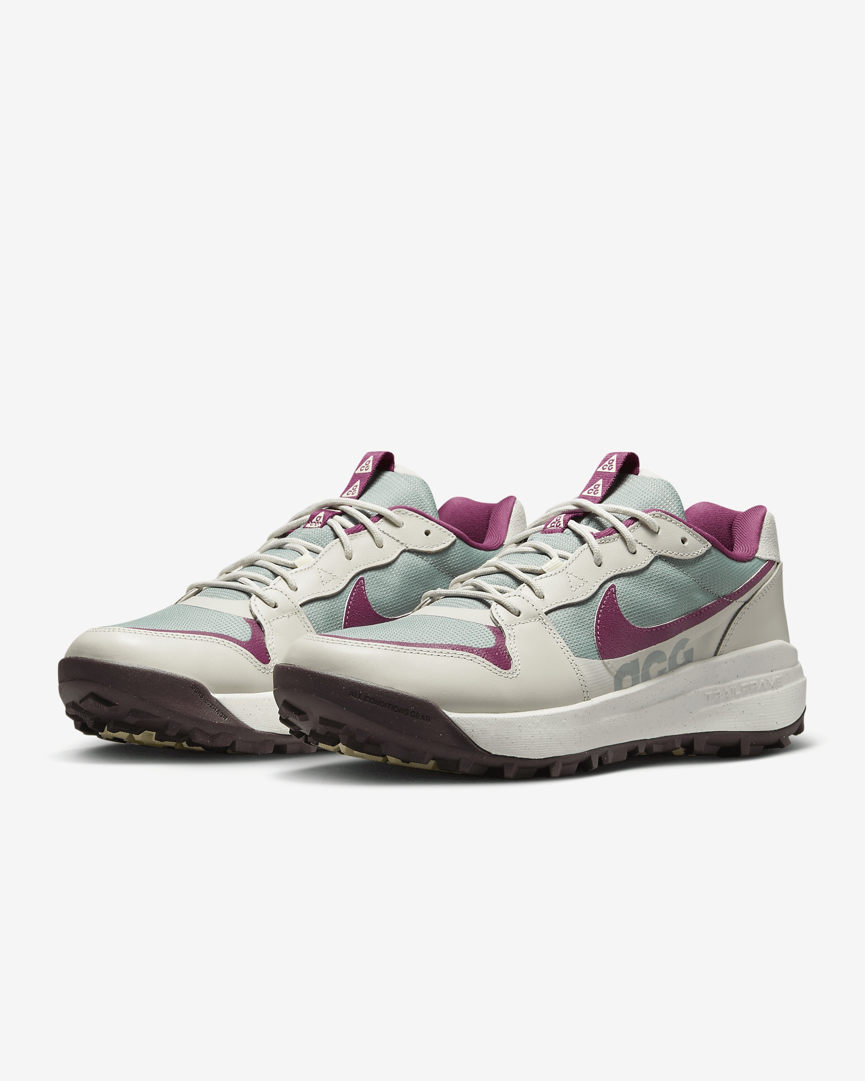Nike ACG Lowcate Men's Shoes - 5