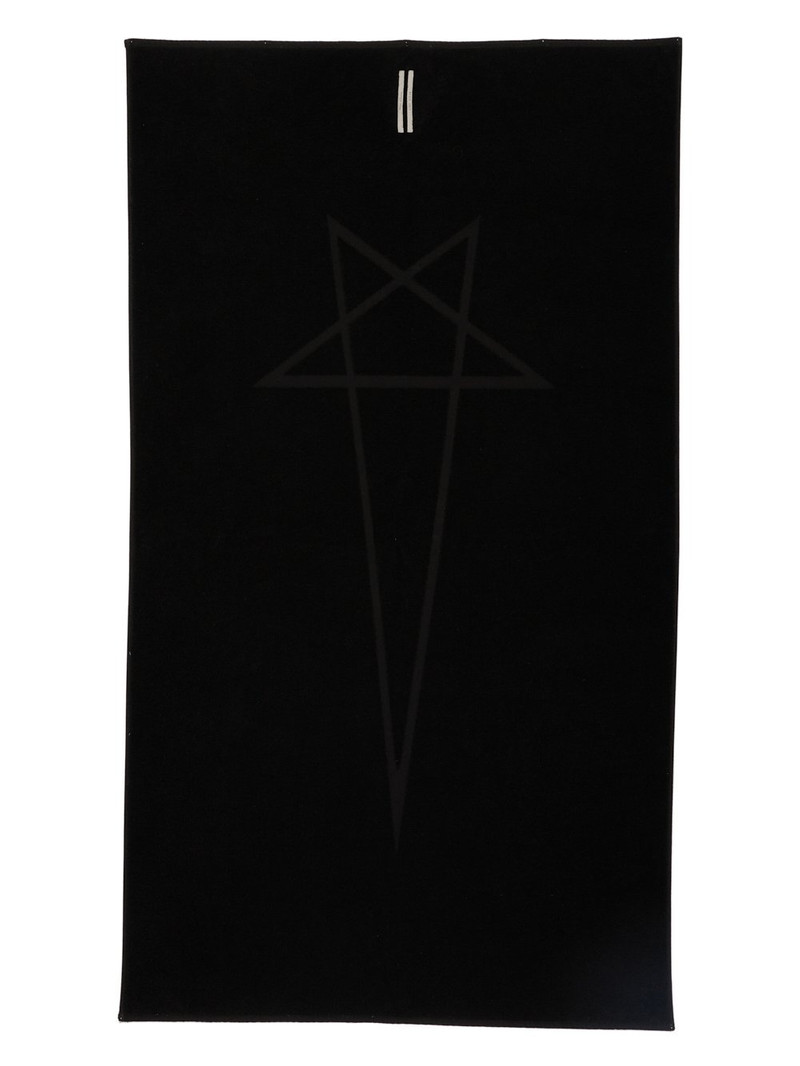 Pentagram beach towel 1