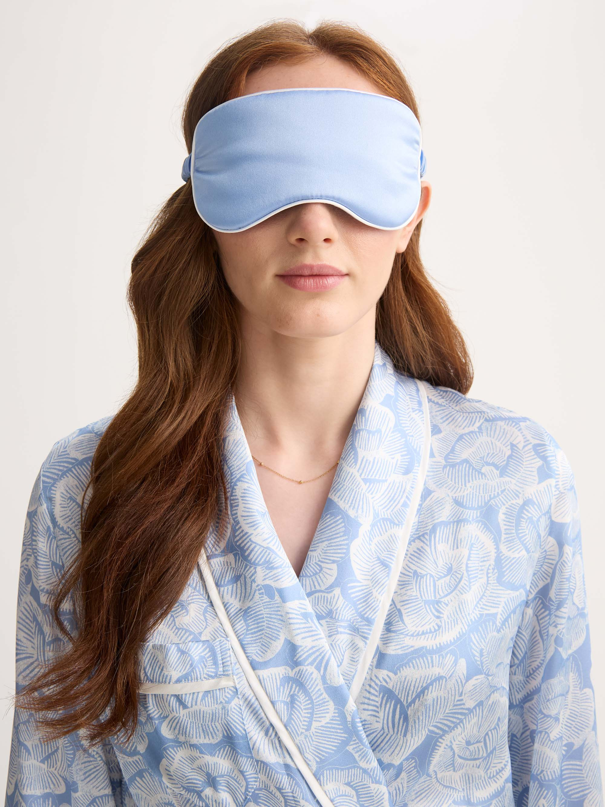 Silk Eye Mask Bailey Cloud Blue - 4