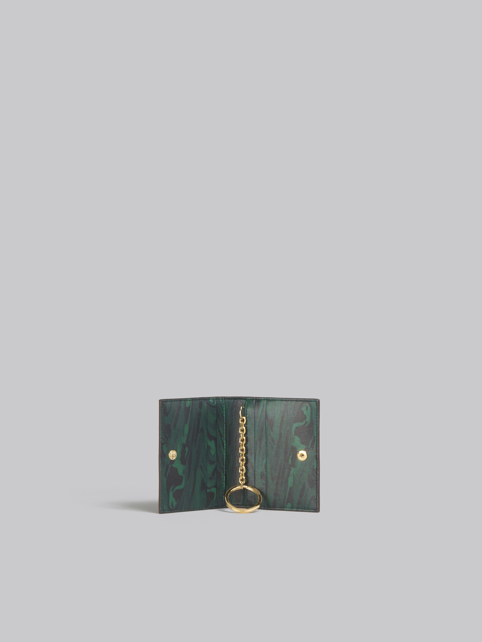 BROWN LEATHER BIFOLD CARDHOLDER WITH MARBLED INTERIOR - 2