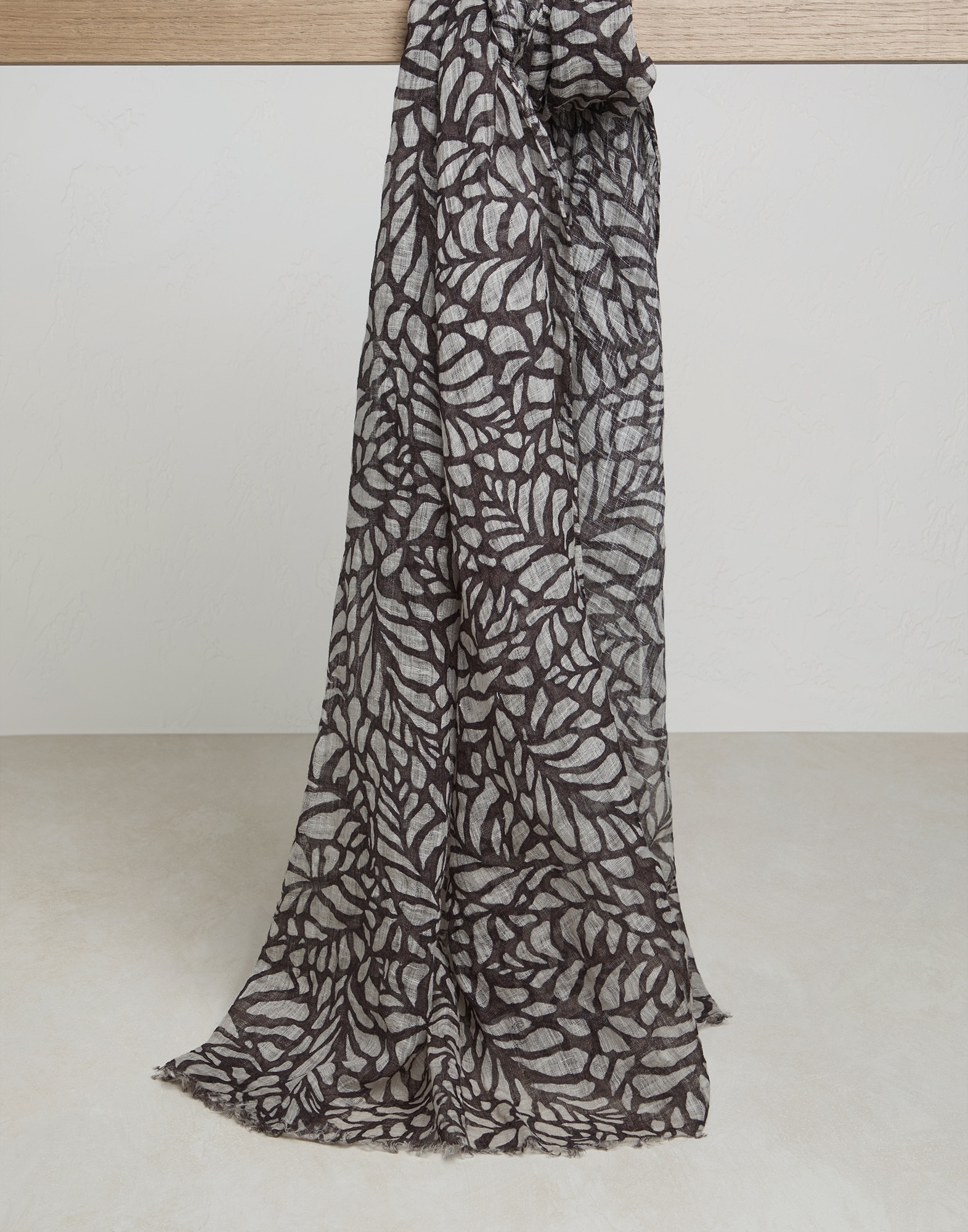 Ramage print linen scarf - 1