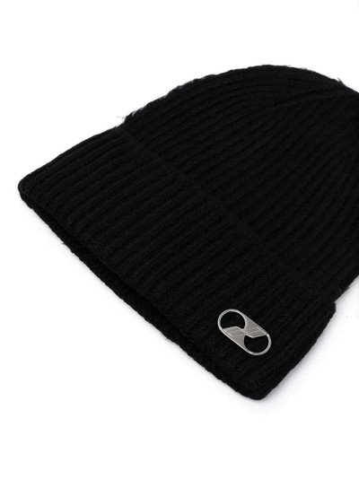 We11done logo-plaque ribbed-knit beanie outlook