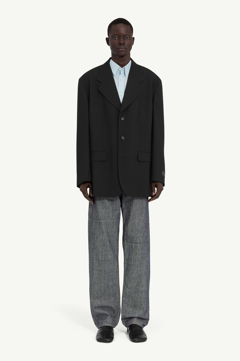 Single breasted suit jacket 1
