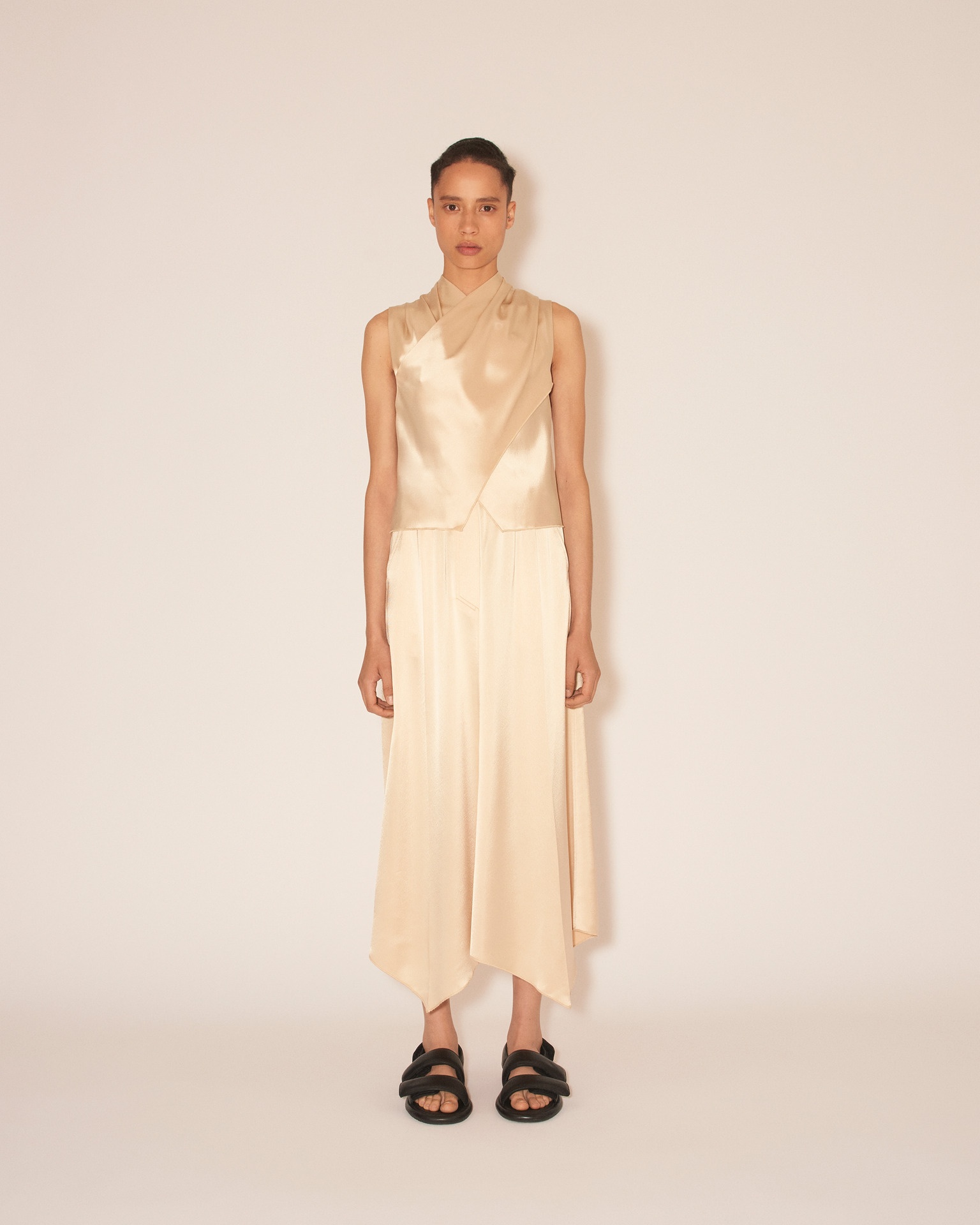 FINJA - Elasticated waist fluted midi skirt - Pearl - 2