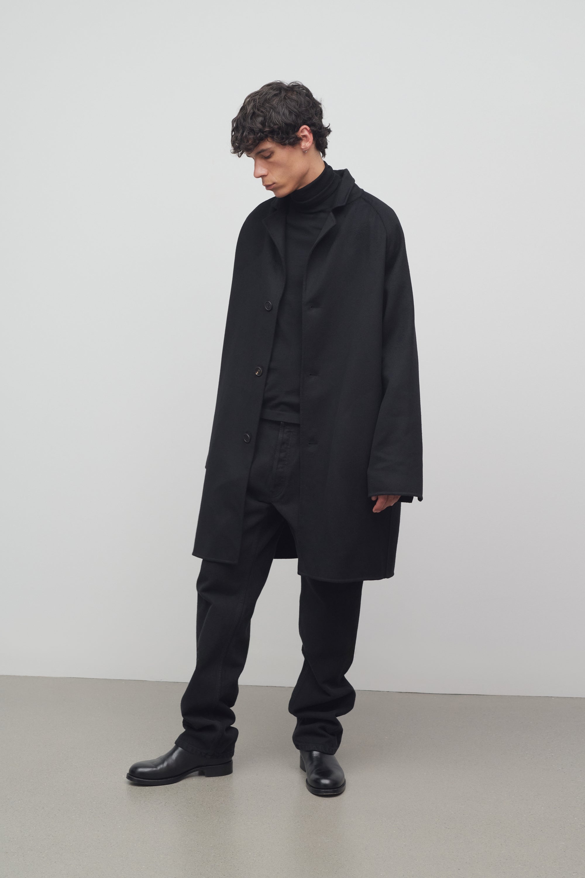 Elide Coat in Cashmere - 3